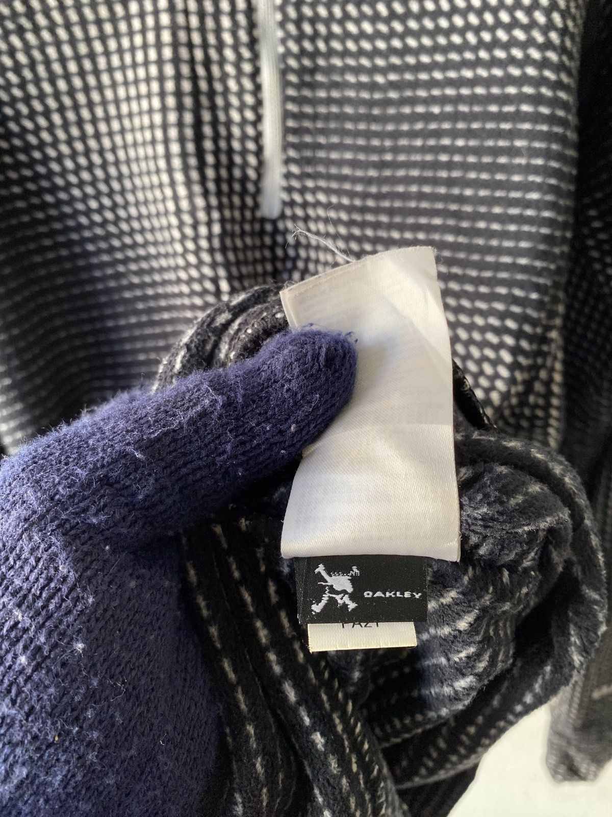 Oakley 2000s Oakley Performance Fit Turtleneck Design Fleece Size US M / EU 48-50 / 2 - 15 Thumbnail