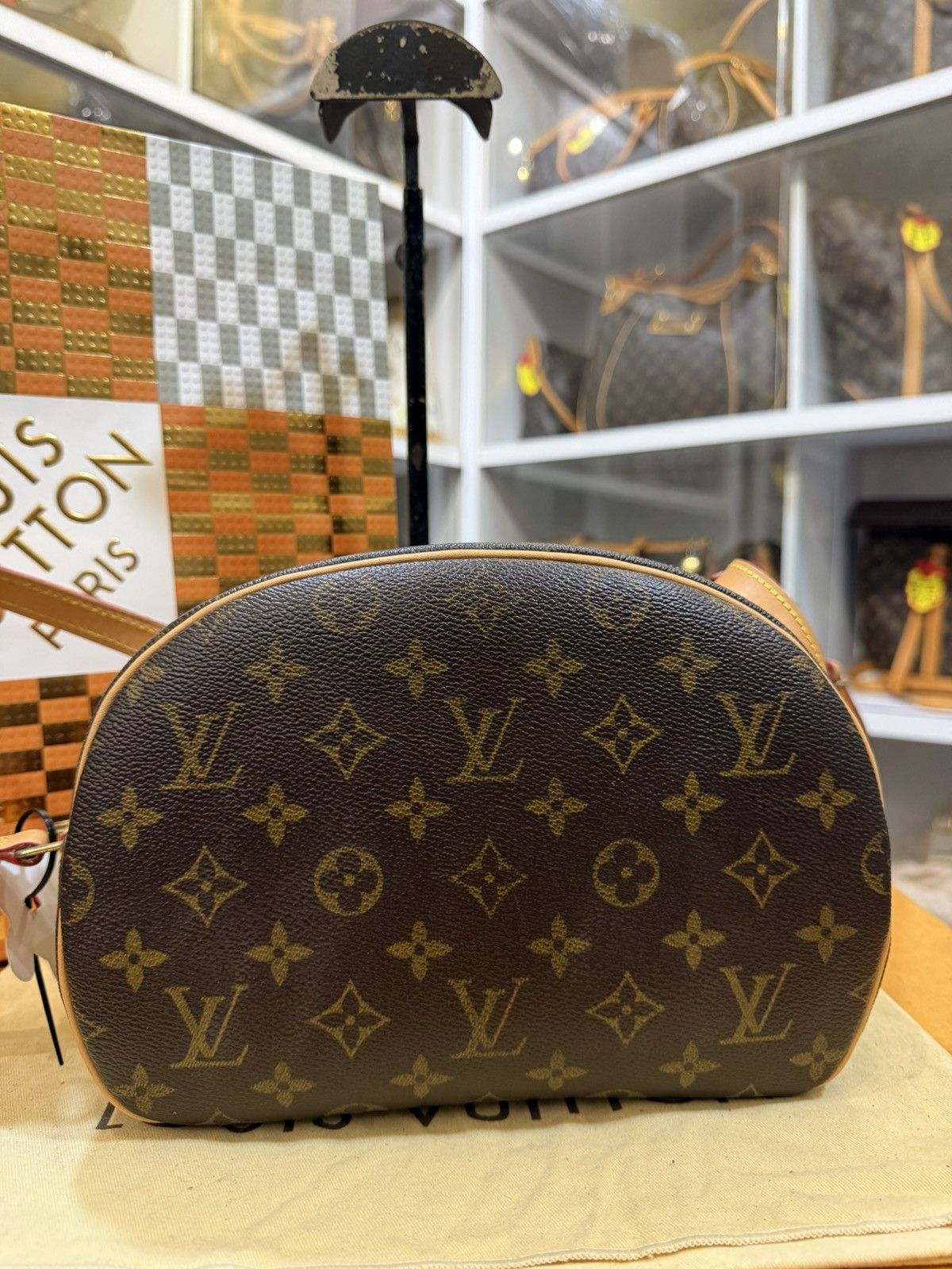 Louis Vuitton Blois -2144 Size ONE SIZE - 8 Thumbnail