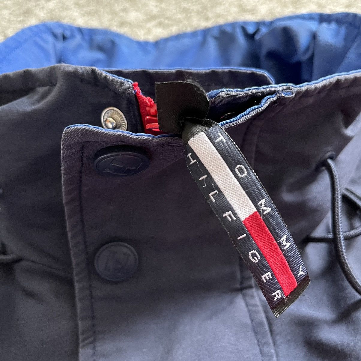 Tommy Hilfiger × Tommy Jeans Tommy Hilfiger Jacket Size Small Colorblock Reversible Size US S / EU 44-46 / 1 - 17 Thumbnail