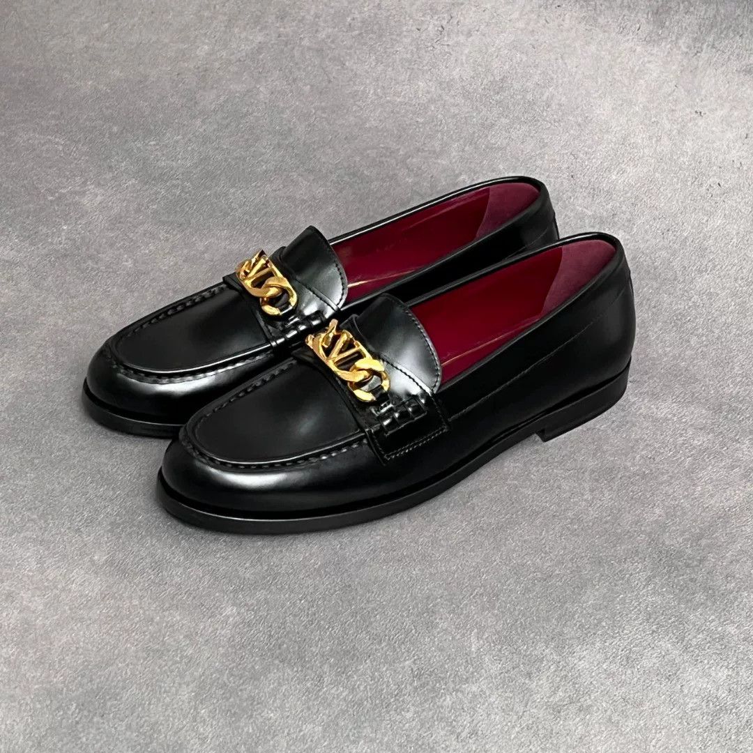 Valentino Valentino Leather Black Lowtop Sneakers 7 Men Size US 7 / EU 40 - 1 Thumbnail