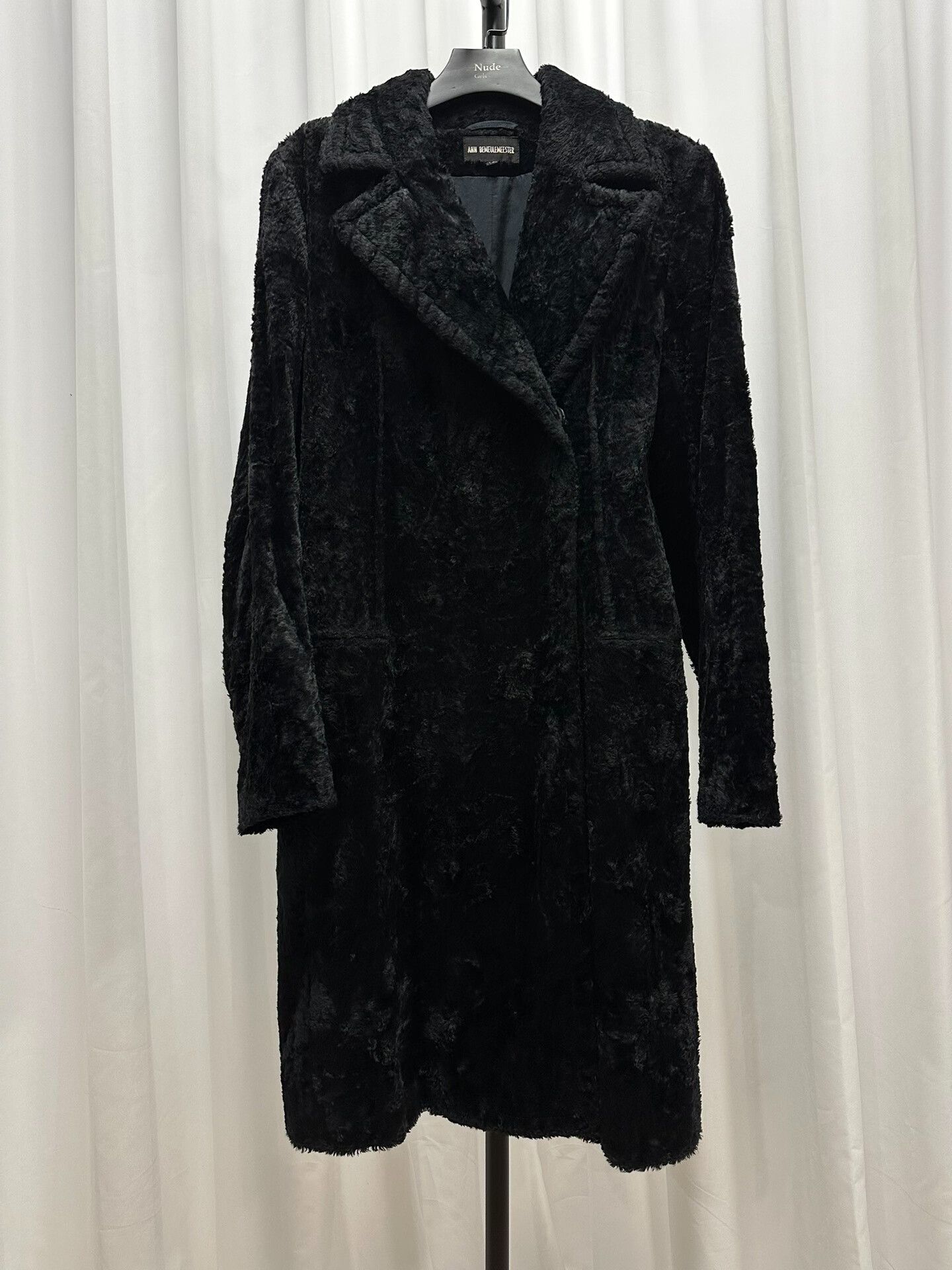 Ann Demeulemeester Ann Demeulemeester Velvet Coat Size S / US 4 / IT 40 - 1 Thumbnail