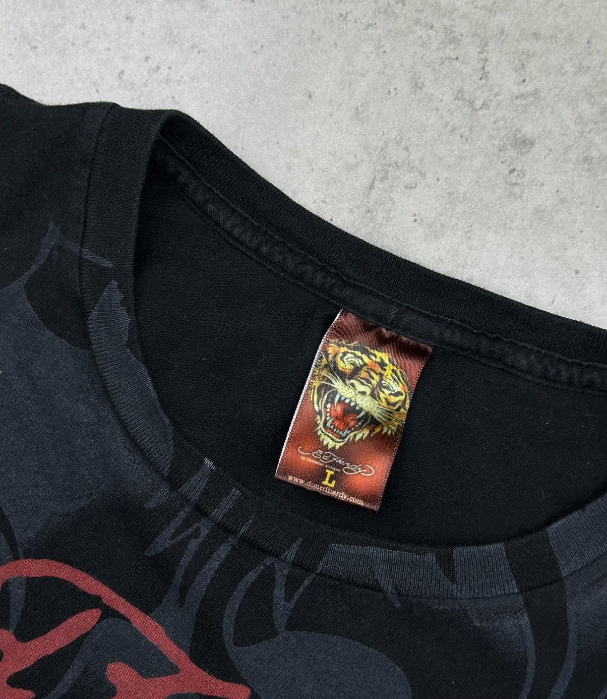 Ed Hardy Ed Hardy bulldog big logo T-shirt y2k tee Made In USA Size L Size US L / EU 52-54 / 3 - 8 Thumbnail
