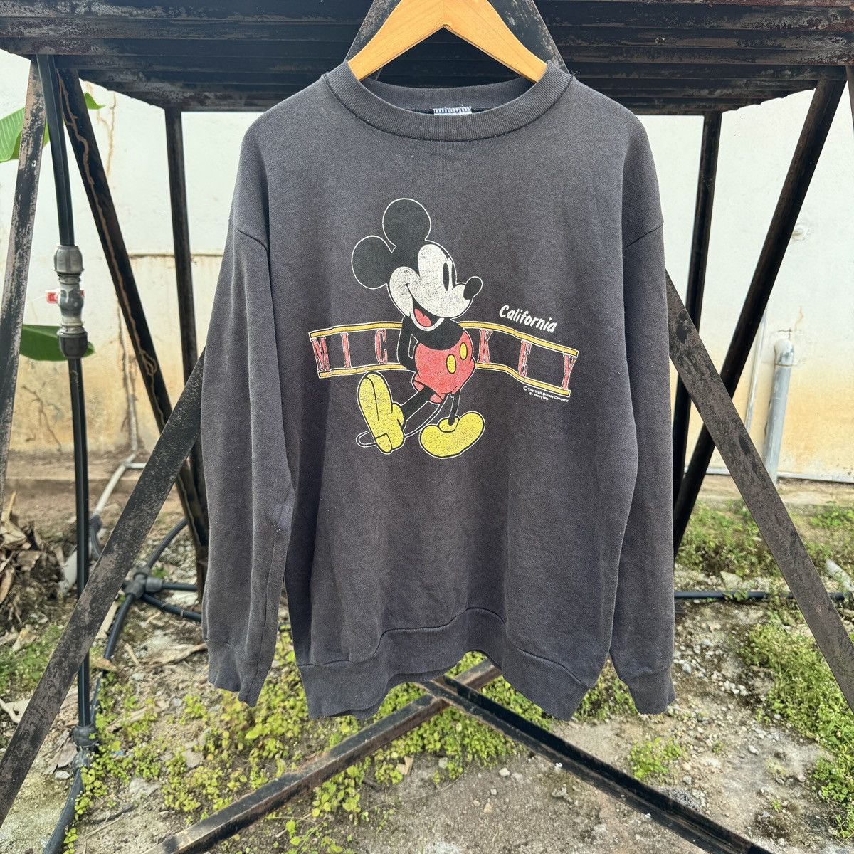 Mickey Mouse Vintage 90 Mickey Mouse Sweatshirt Size US L / EU 52-54 / 3 - 1 Thumbnail
