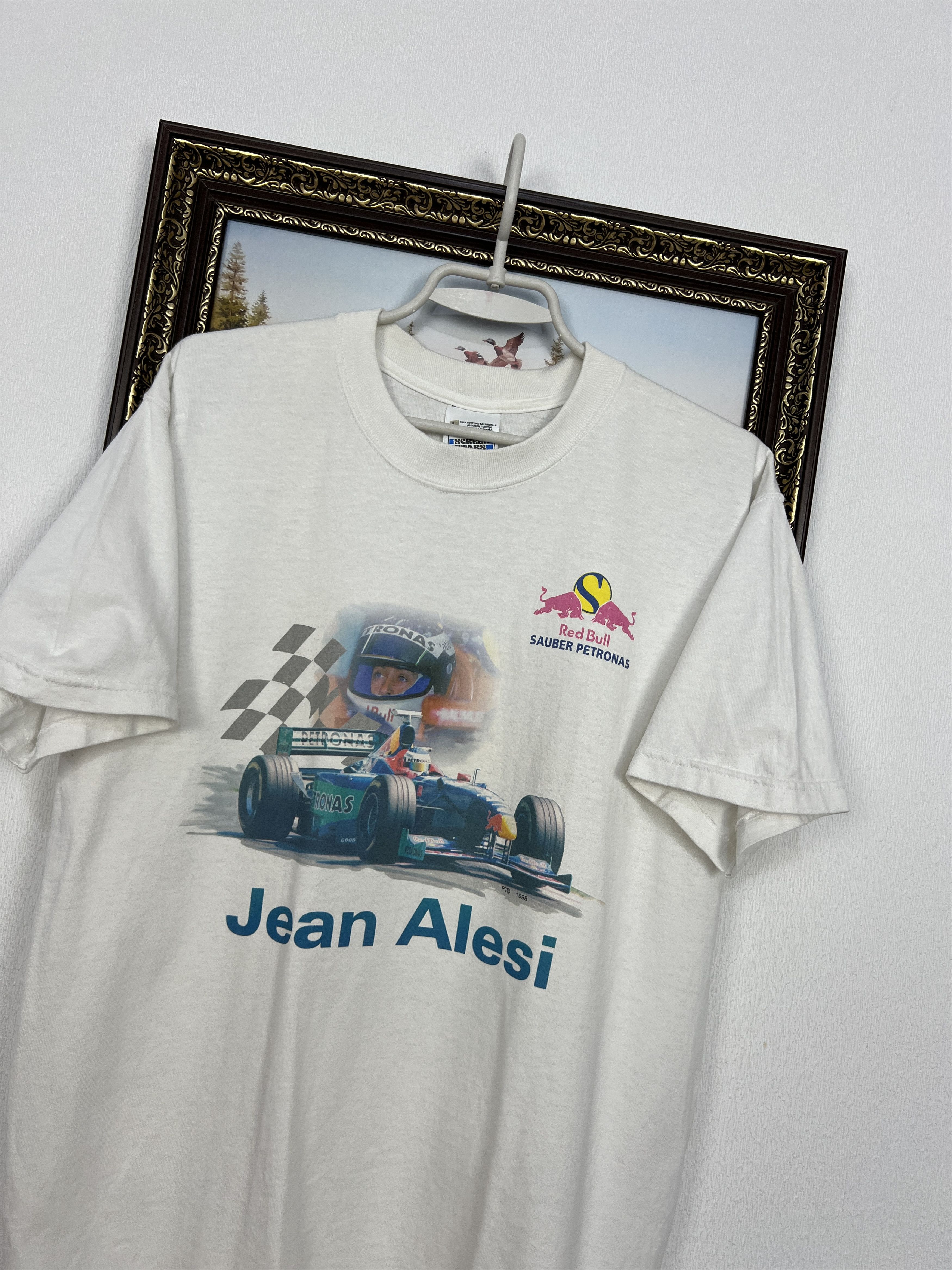 Vintage Vintage 90's Jean Alesi Red Bull Sauber Petronas Tee Shirt Size US L / EU 52-54 / 3 - 3 Thumbnail
