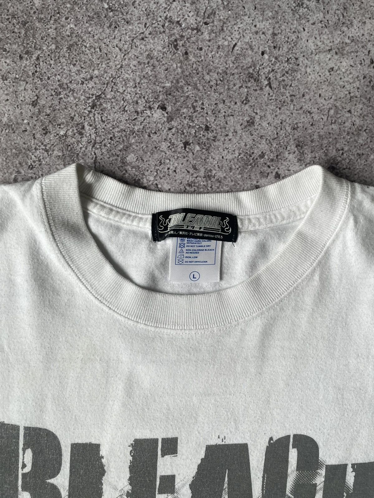 Anime Vintage Y2K 2000s Bleach Shirt Anime Manga Ichigo Kurosaki L Size US L / EU 52-54 / 3 - 2 Thumbnail