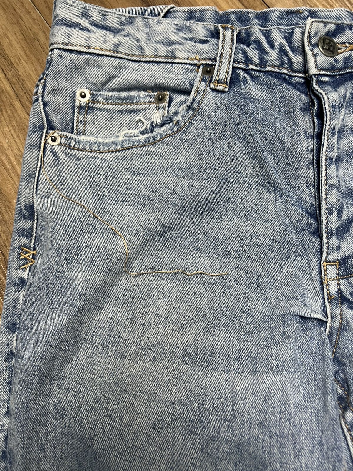 Yasuyuki Ishii Ksubi(Tsubi)CHITCH CHOP Billbored Blue Distressed Jeans (43) Size US 28 / EU 44 - 6 Thumbnail