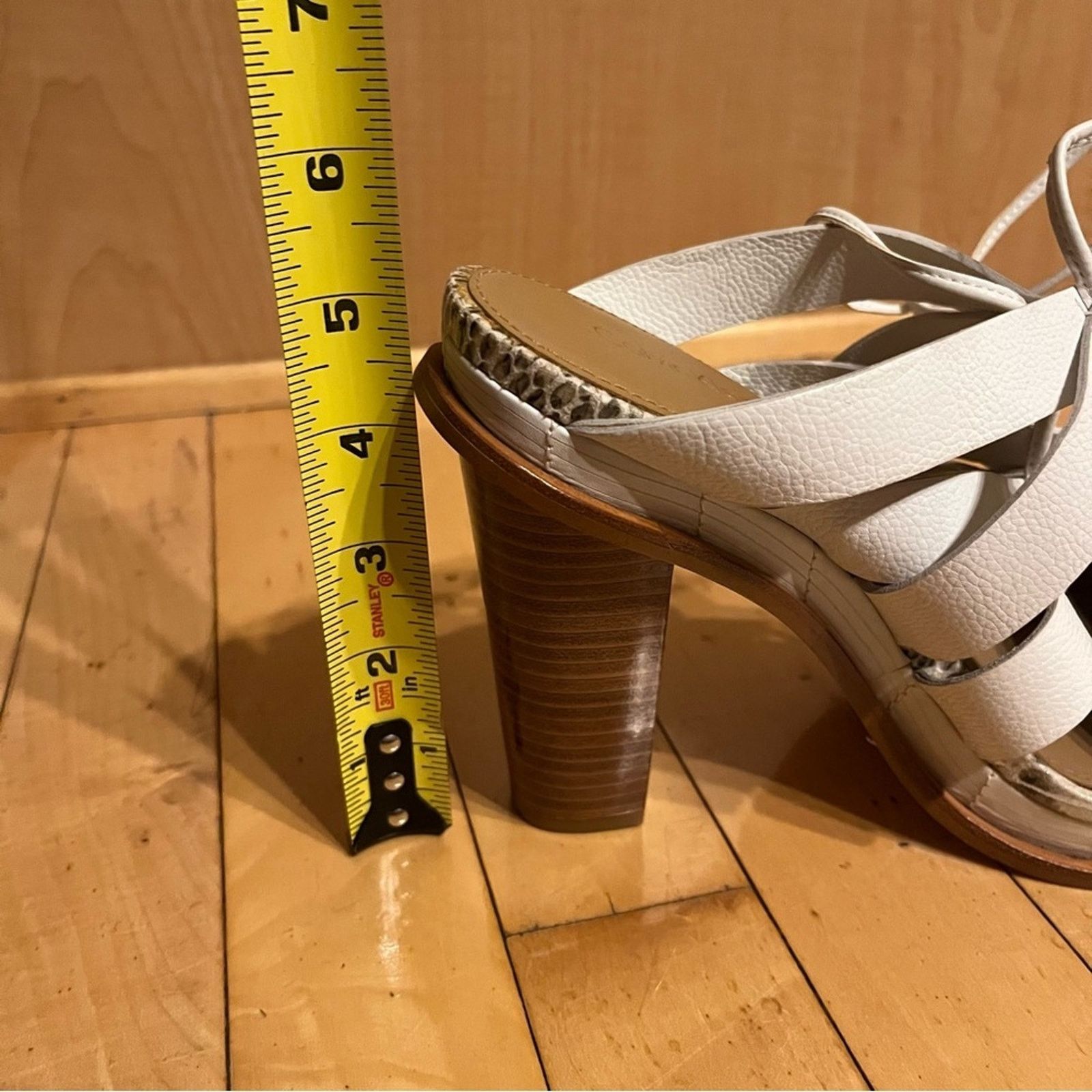 Calvin Klein Calvin Klein Panelope Toscana Plat White Leather Sandal sz 9 Size US 9 / IT 39 - 7 Thumbnail
