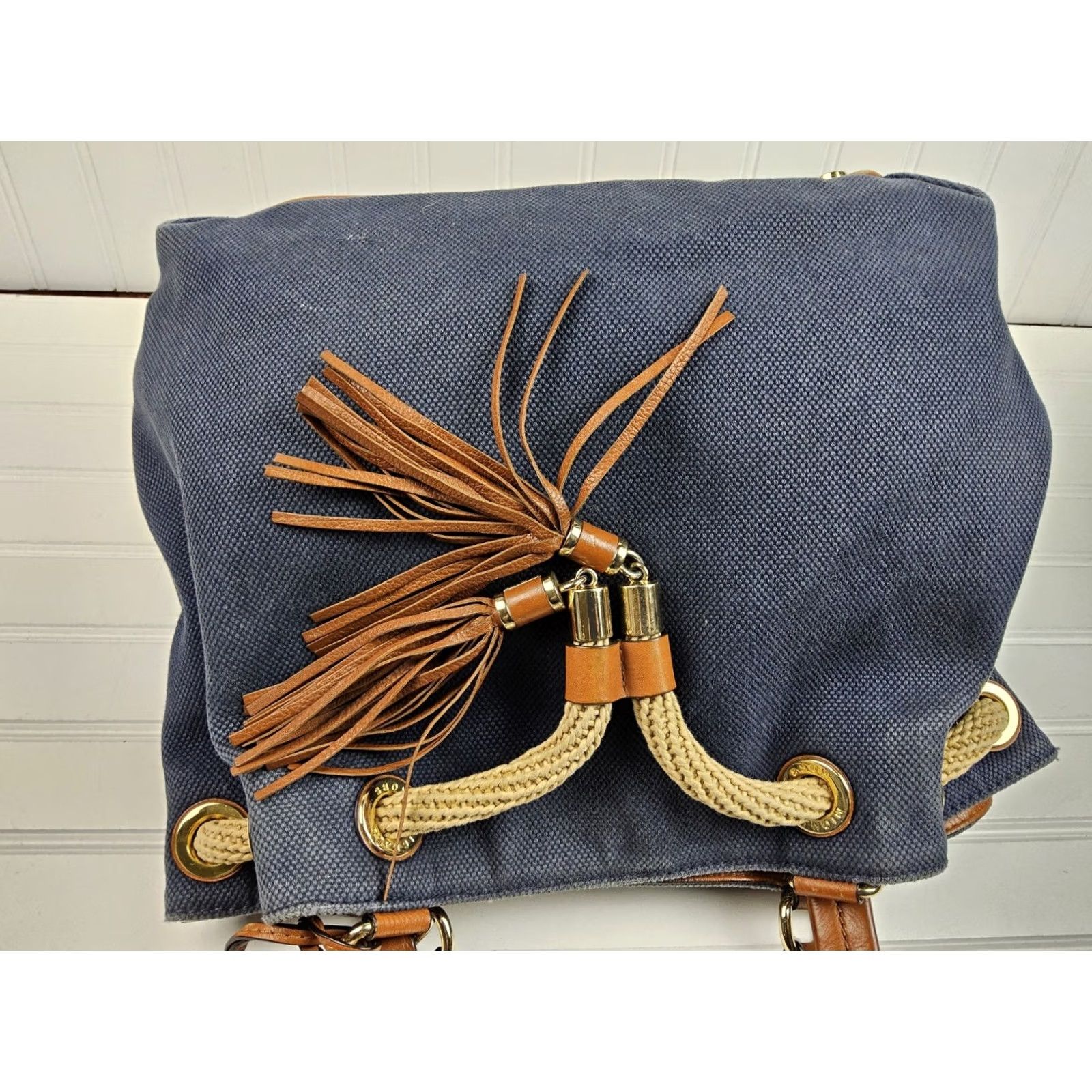 Michael Kors Michael Kors Shoulder Bag Drawstring Bucket Snap Handbag Purse Womens Size ONE SIZE - 6 Thumbnail