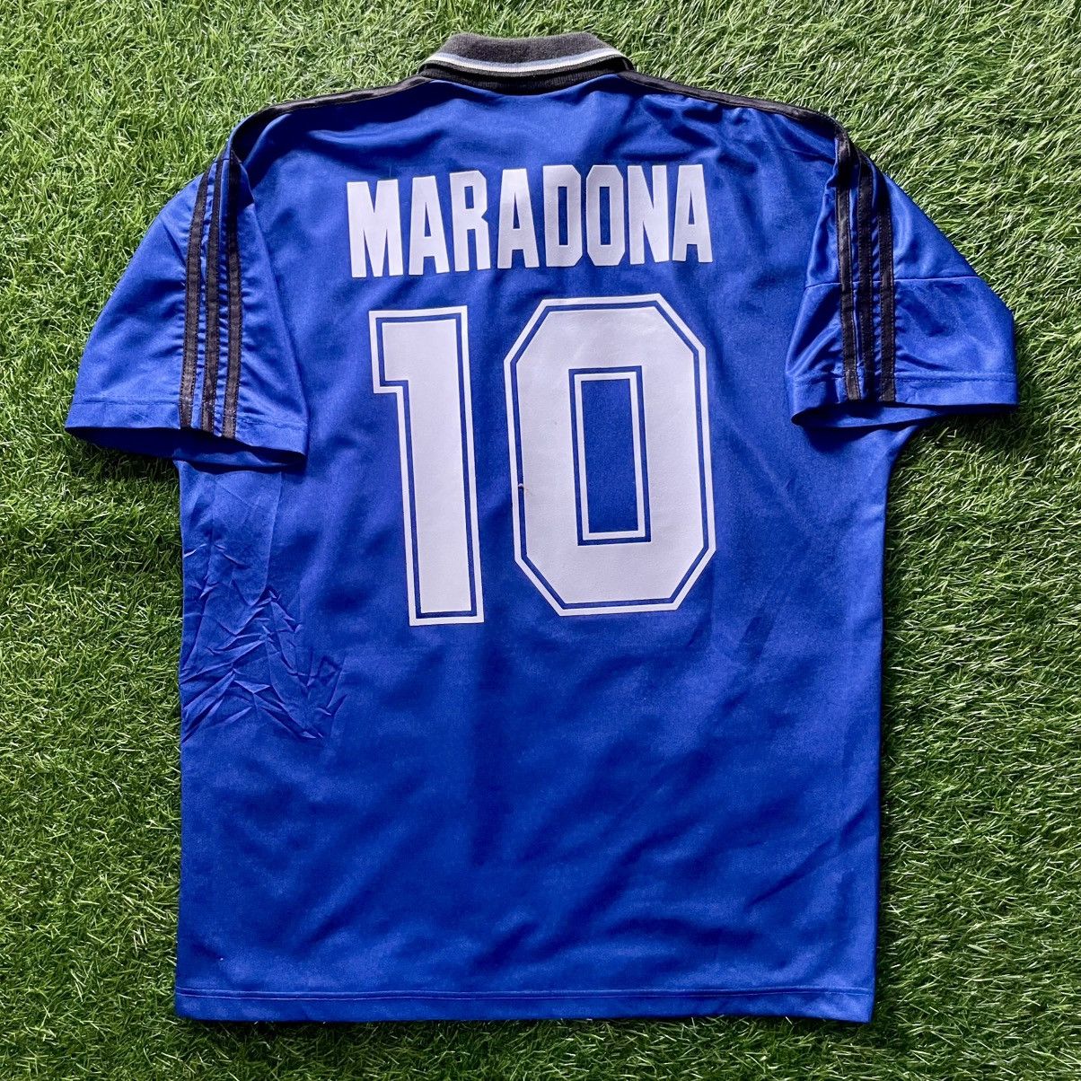 Vintage Argentina Away 1st Prod. 1994-95 Maradona #10 Soccer Jersey Size US L / EU 52-54 / 3 - 4 Thumbnail