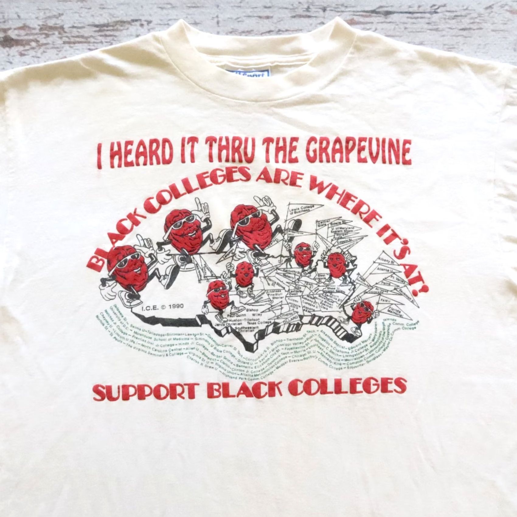Vintage Vintage 90s Support Black Colleges Tshirt XL White Shirt Mens Size US XL / EU 56 / 4 - 4 Thumbnail