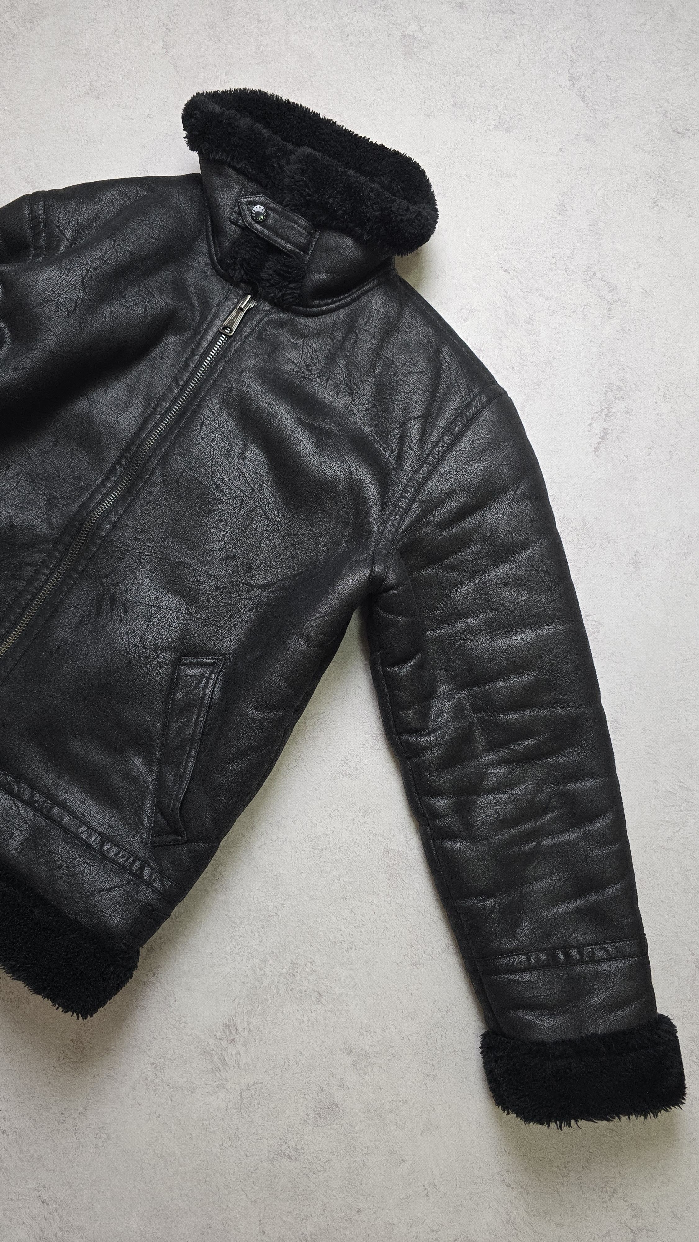 Alpha Industries Alpha Industries B3 Aviator Bomber Jacket Faux Shearling Size US L / EU 52-54 / 3 - 11 Thumbnail