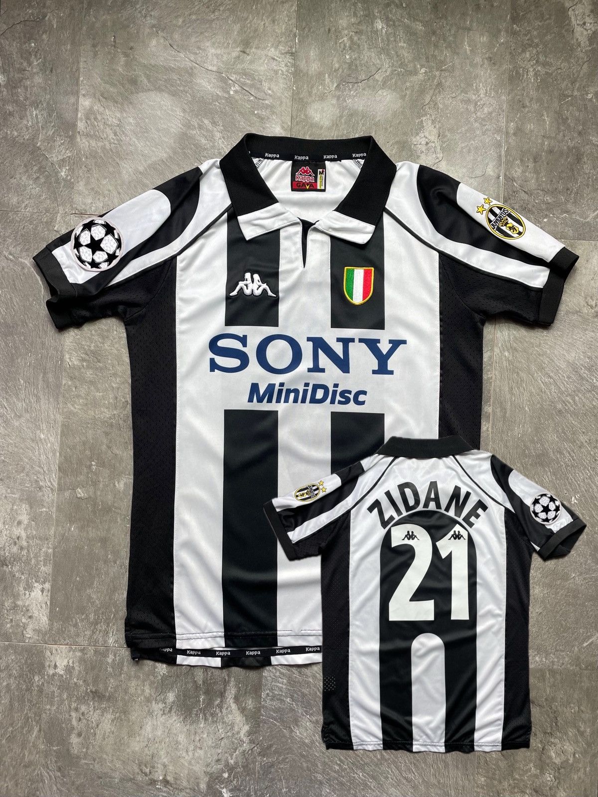 Kappa Kappa Juventus Zidane 1997 1998 Champions League Rare Jersey Size US M / EU 48-50 / 2 - 1 Thumbnail