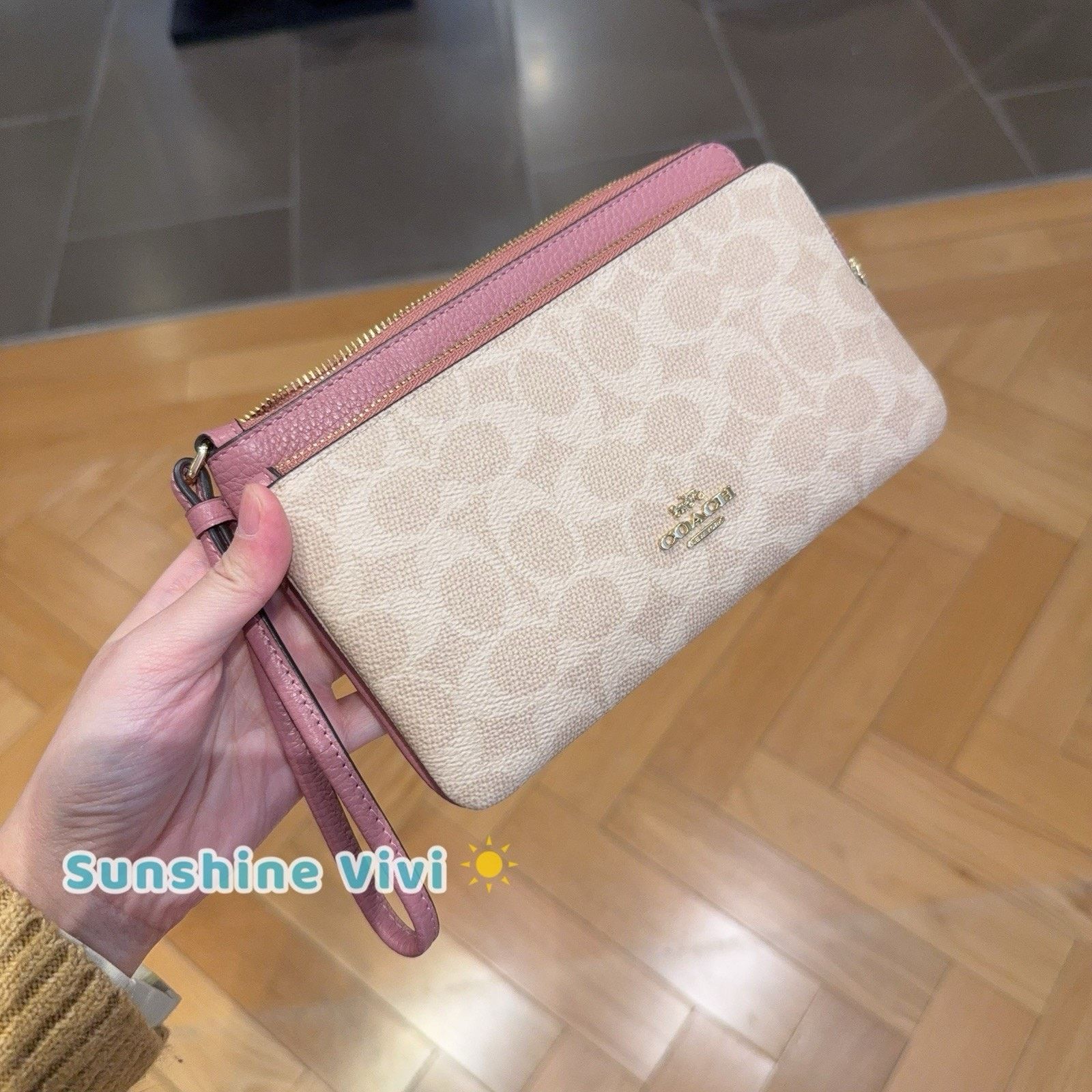 Coach NWT Coach CX161 Double Zip Wallet Wristlet Sand/Peony Size ONE SIZE - 2 Thumbnail