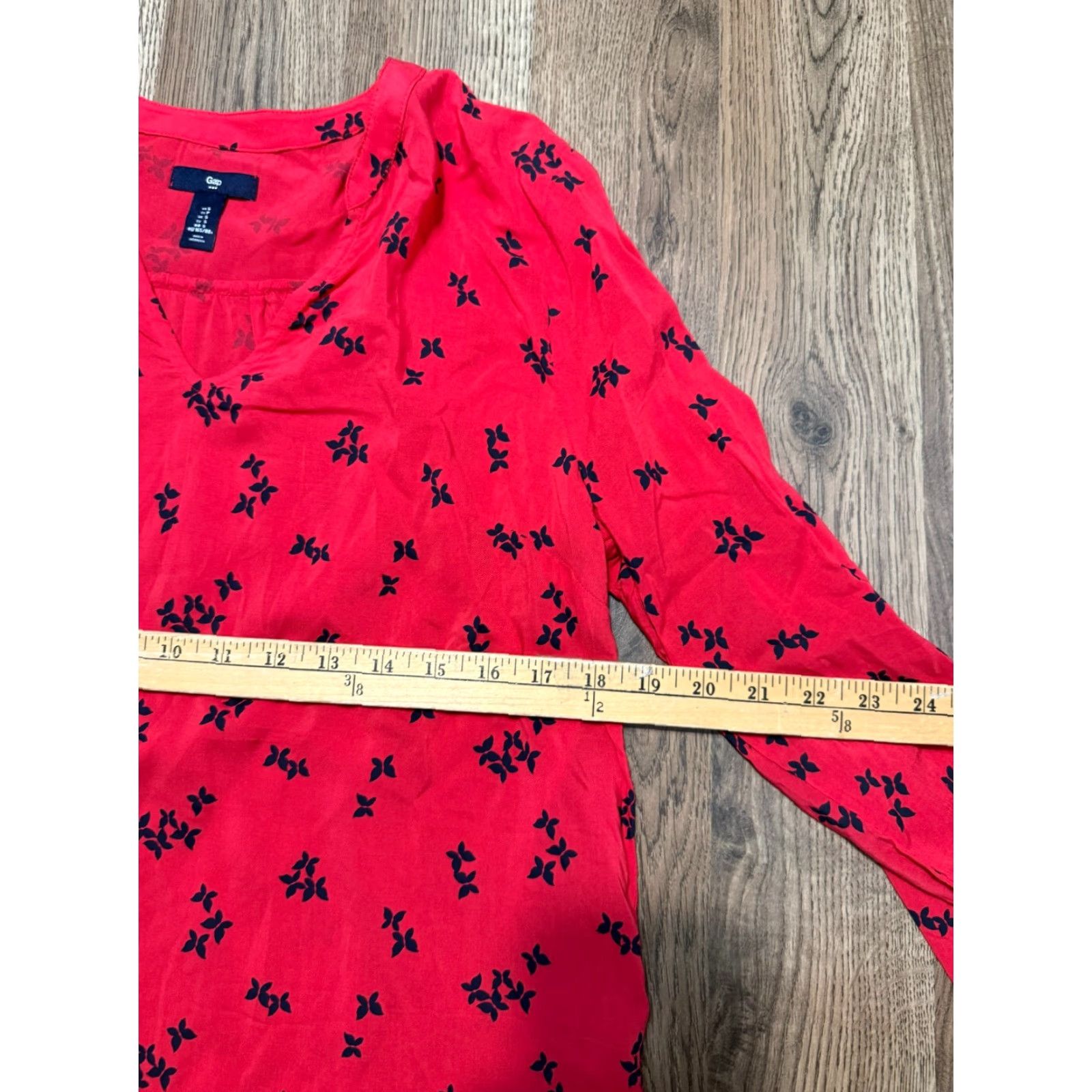 Gap GAP Blouse Women's Size Small Red Black Floral Long Sleeve Shirt V-neck Shirt Size S / US 4 / IT 40 - 6 Thumbnail