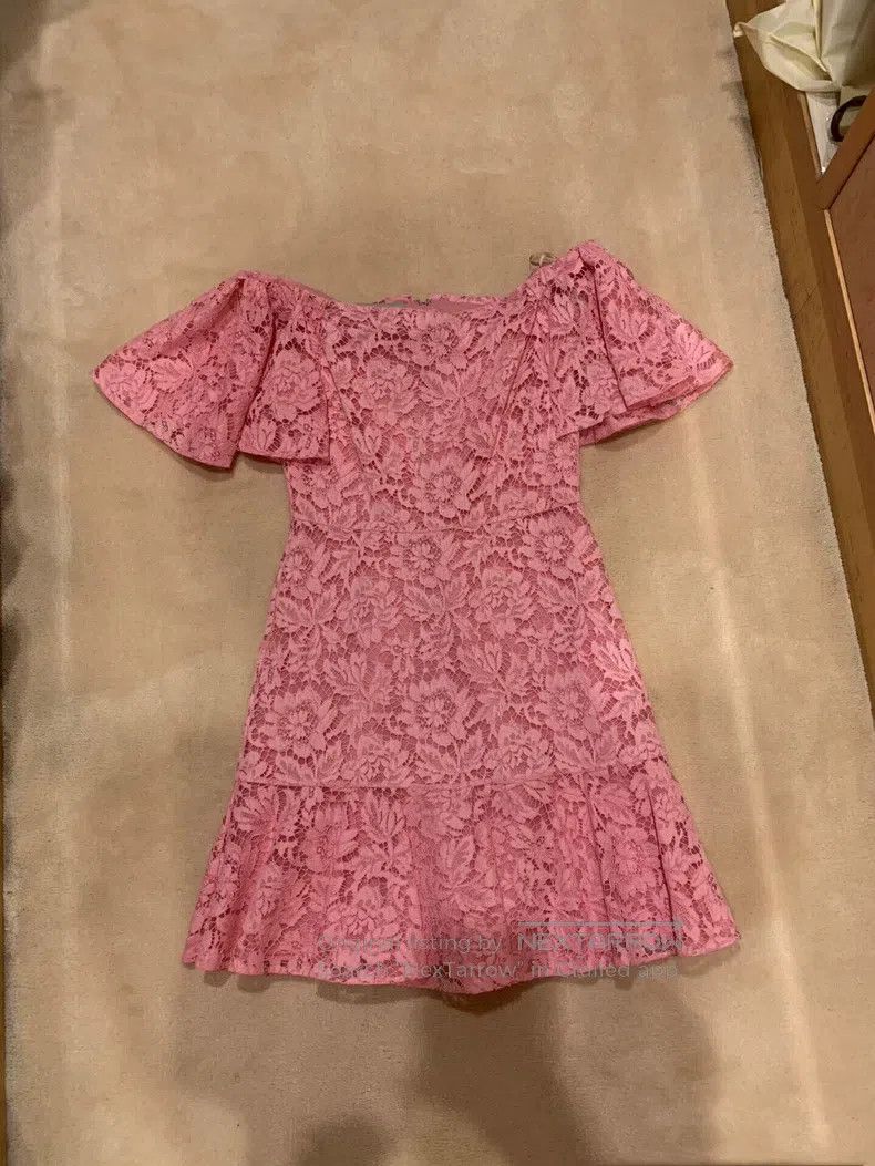 Valentino Valentino Pink lace dress Size XS / US 0-2 / IT 36-38 - 1 Thumbnail