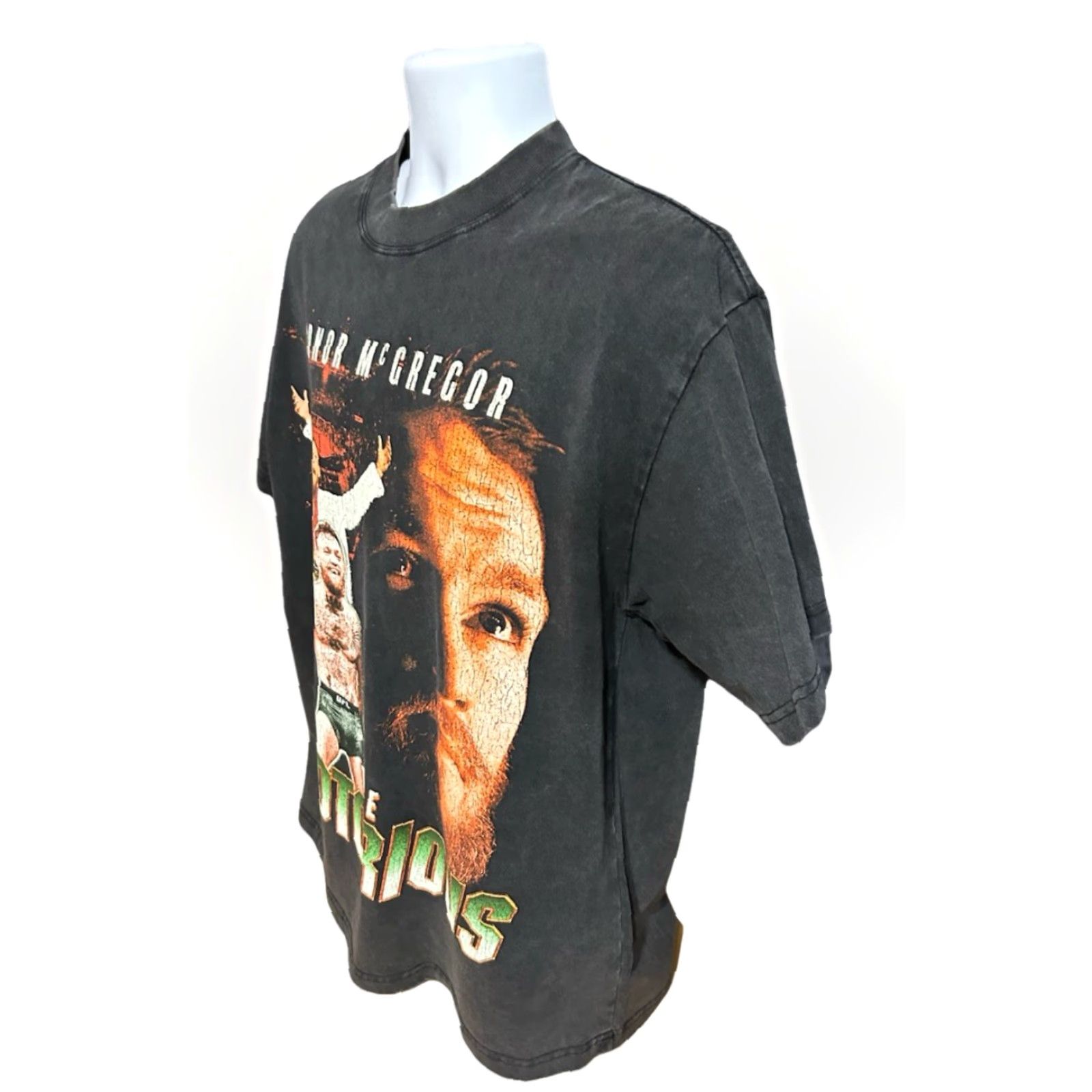 UFC VINTAGE UFC Shirt Men L Conor Mcgregor The Notorious Black Short Sleeve MMA Fighter Size US L / EU 52-54 / 3 - 3 Thumbnail