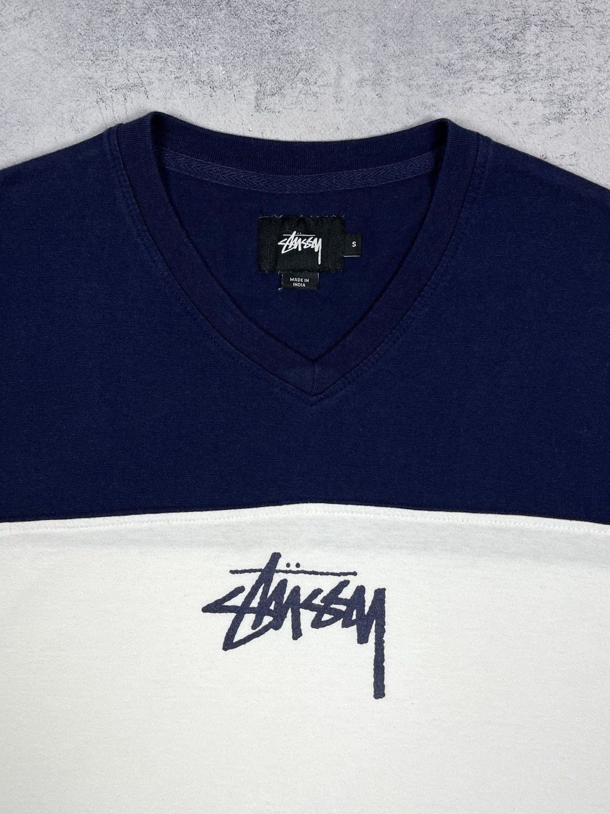 Stussy Vintage Stussy V Neck Graffiti Big Logo T Shirt 90’s Size US S / EU 44-46 / 1 - 9 Thumbnail