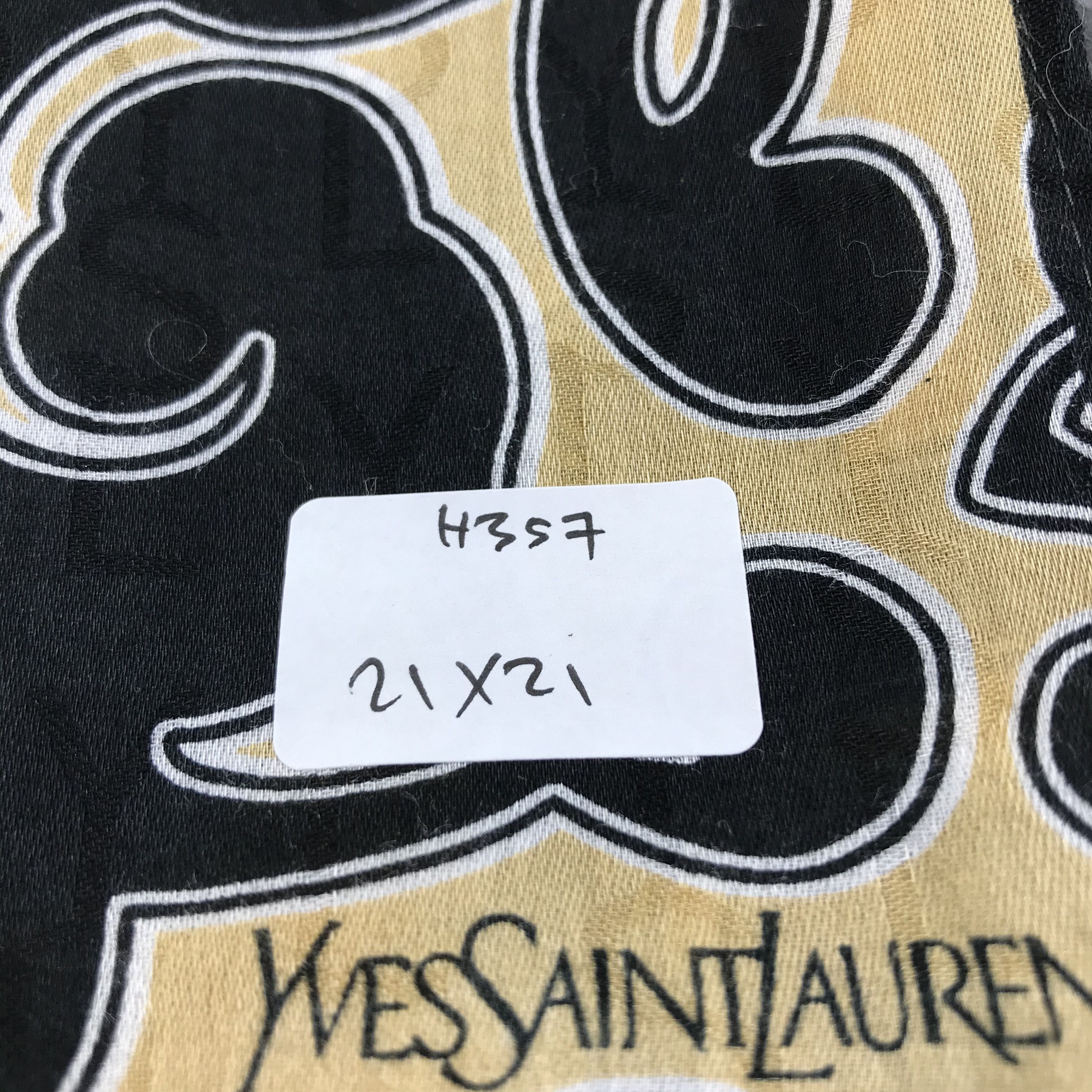 Yves Saint Laurent YSL Baroque Handkerchief Neckerchief Bandana H357 Size ONE SIZE - 7 Thumbnail