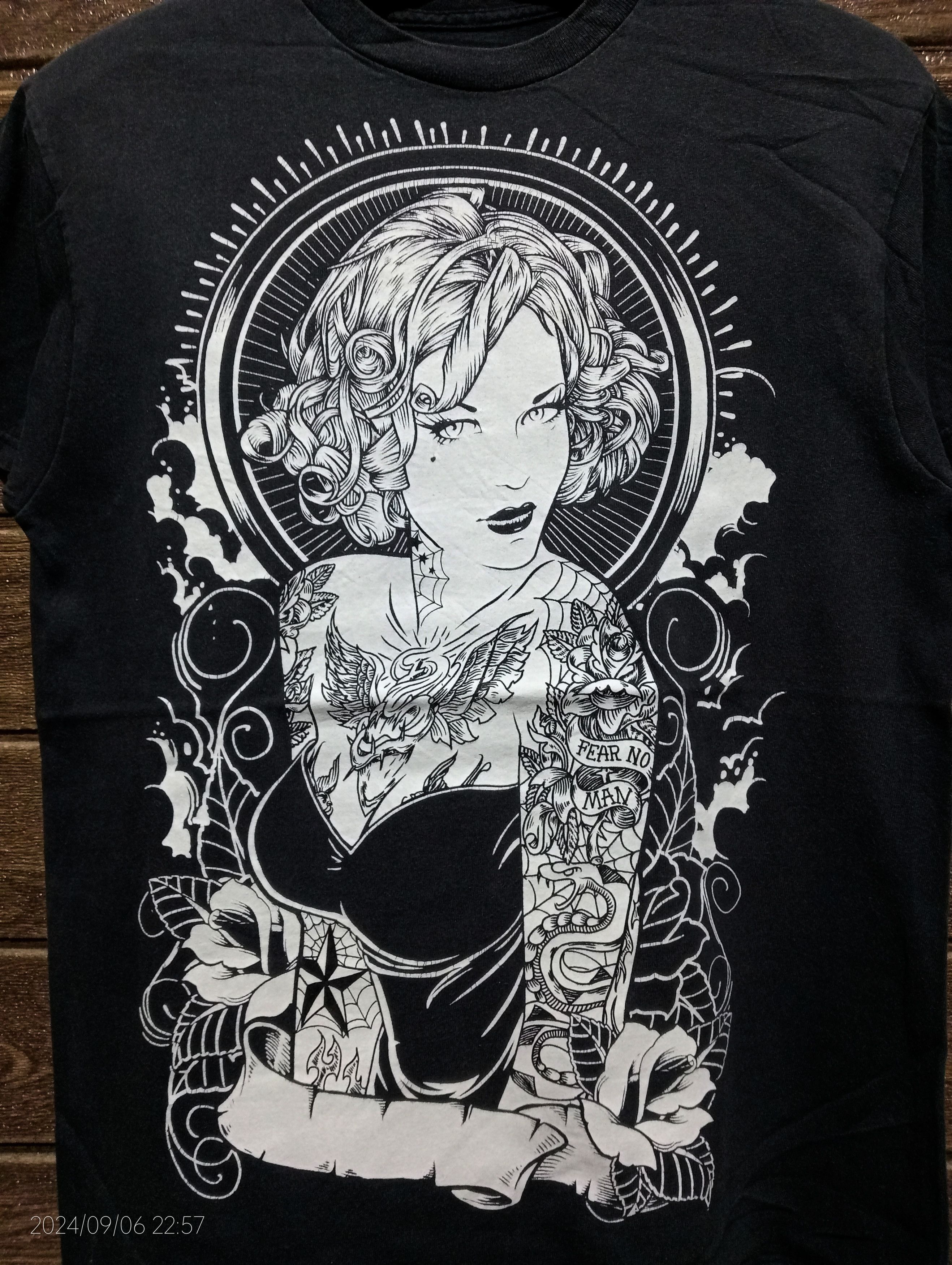 Seditionaries Fifth Sun Fear No Man Graphic Tatoo Girl Tee Size US M / EU 48-50 / 2 - 3 Thumbnail