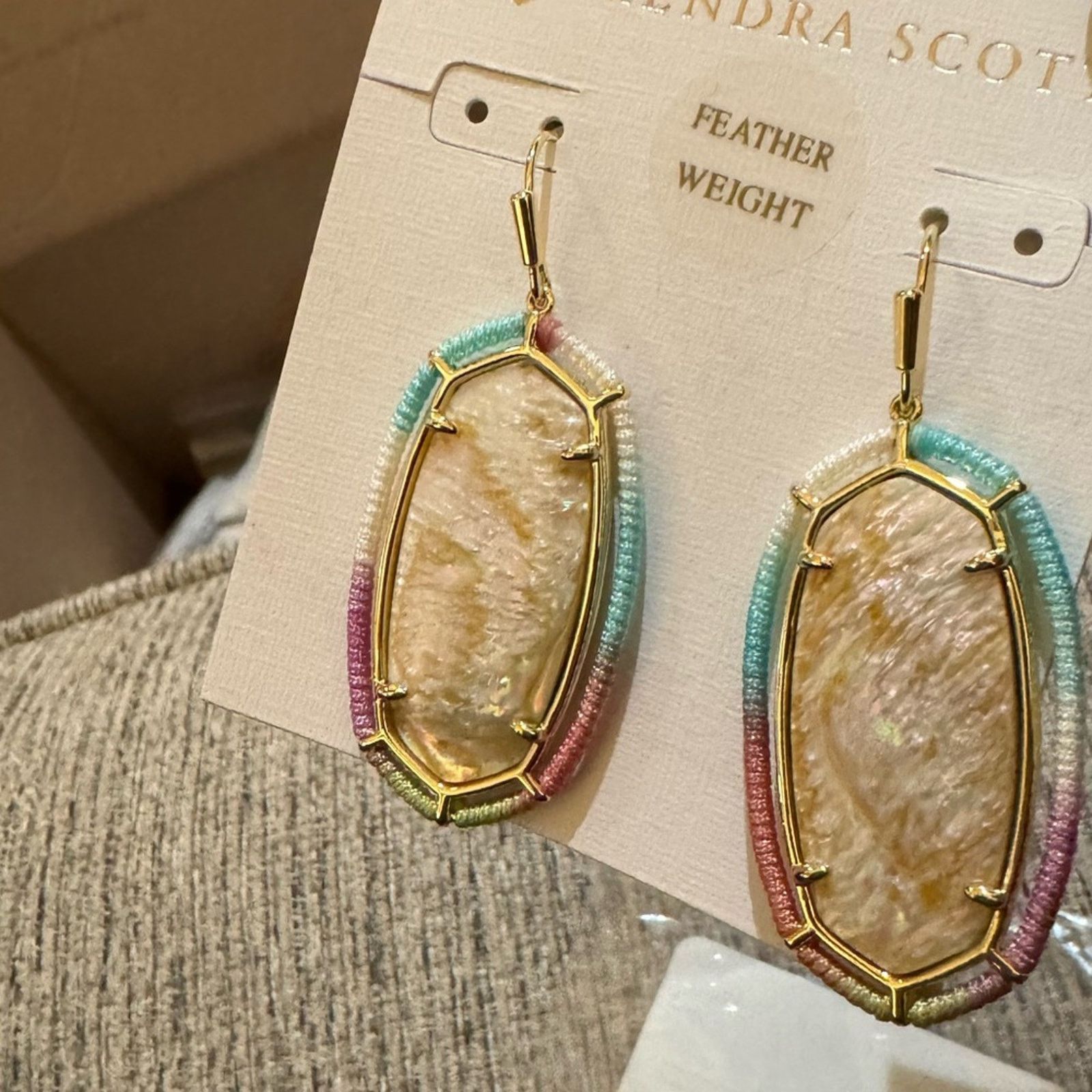 Kendra Scott 🎉LAST PIECE🎉Kendra Scott Threaded Elle Gold Drop Earrings Size ONE SIZE - 4 Thumbnail