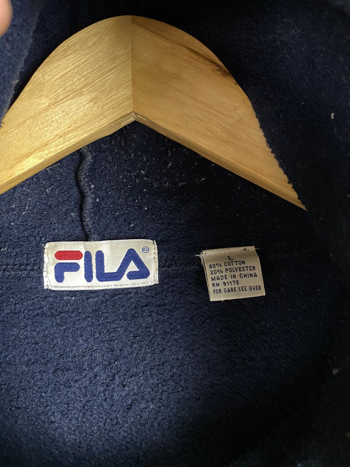 Fila Vintage Trashed Fila Hoodie Pullover Size US L / EU 52-54 / 3 - 9 Thumbnail