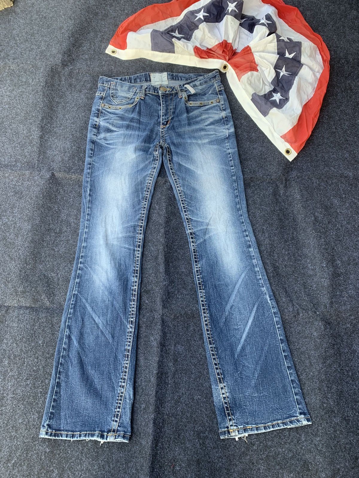 Beauty Beast Lolita Jeans Union Jack Embroidery Flared Denim Size US 32 / EU 48 - 2 Thumbnail