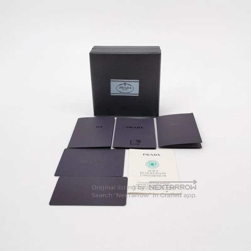 Prada Prada Triangular Logo Hairpin. Size ONE SIZE - 4 Thumbnail