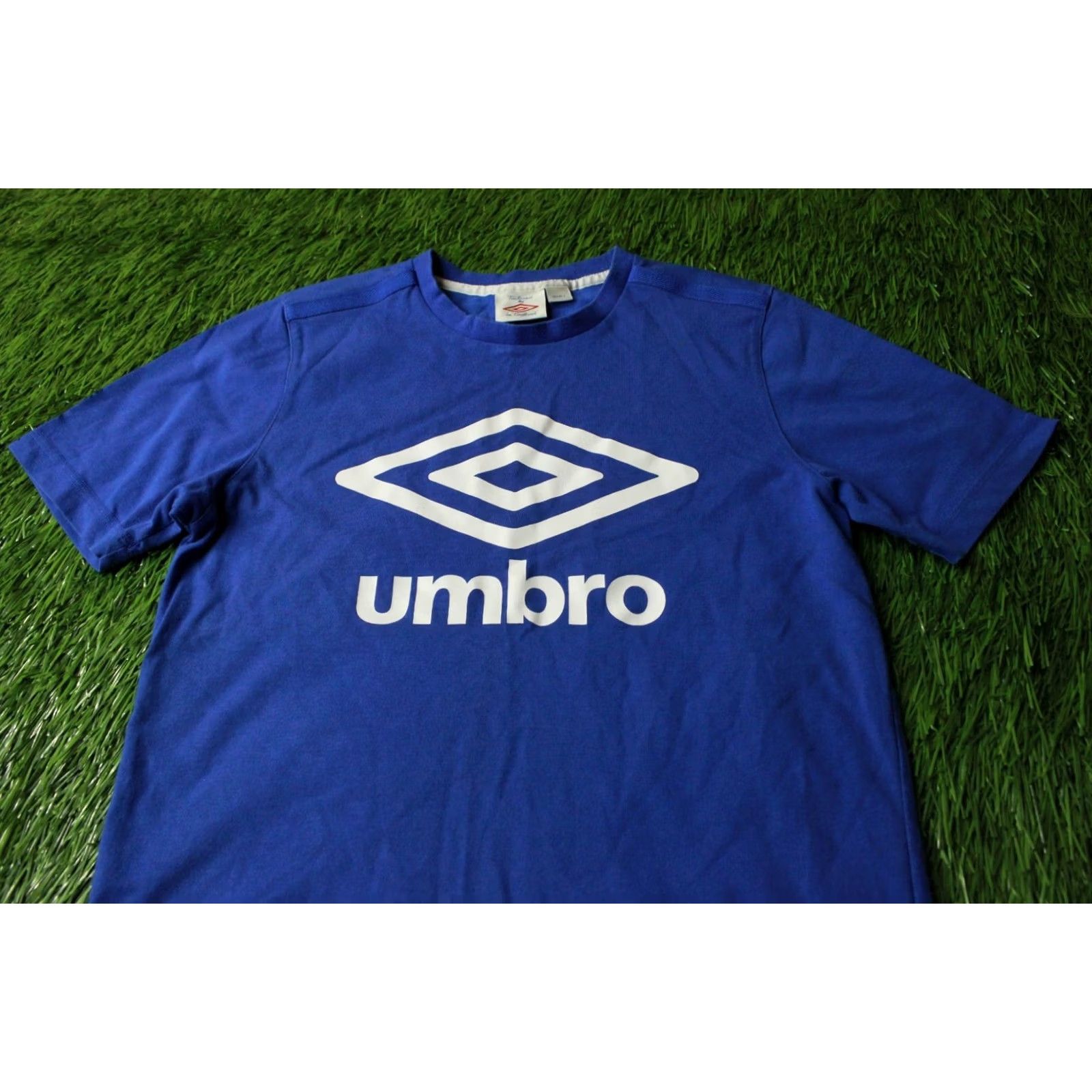 Umbro Umbro ORIGINAL mens CASUAL SHIRT T-SHIRT TEE JERSEY TRIKOT MAGLIA SIZE S Blue Logo Short Sleeve Casual Men's T-Shirt 65% Cotton 35% Polyester Size US S / EU 44-46 / 1 - 2 Thumbnail