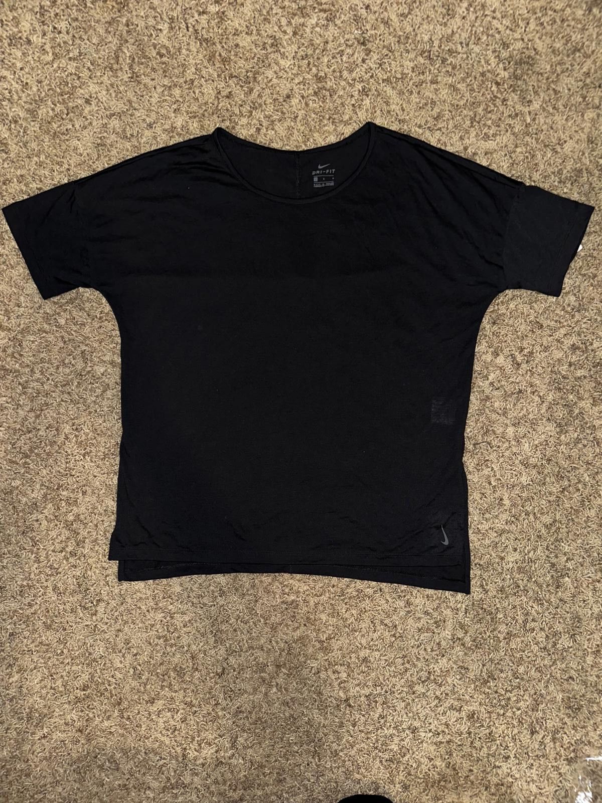 Nike Nike Women’s Dri-Fit Yoga Short Sleeve Training Top T-Shirt Size L / US 10 / IT 46 - 1 Thumbnail