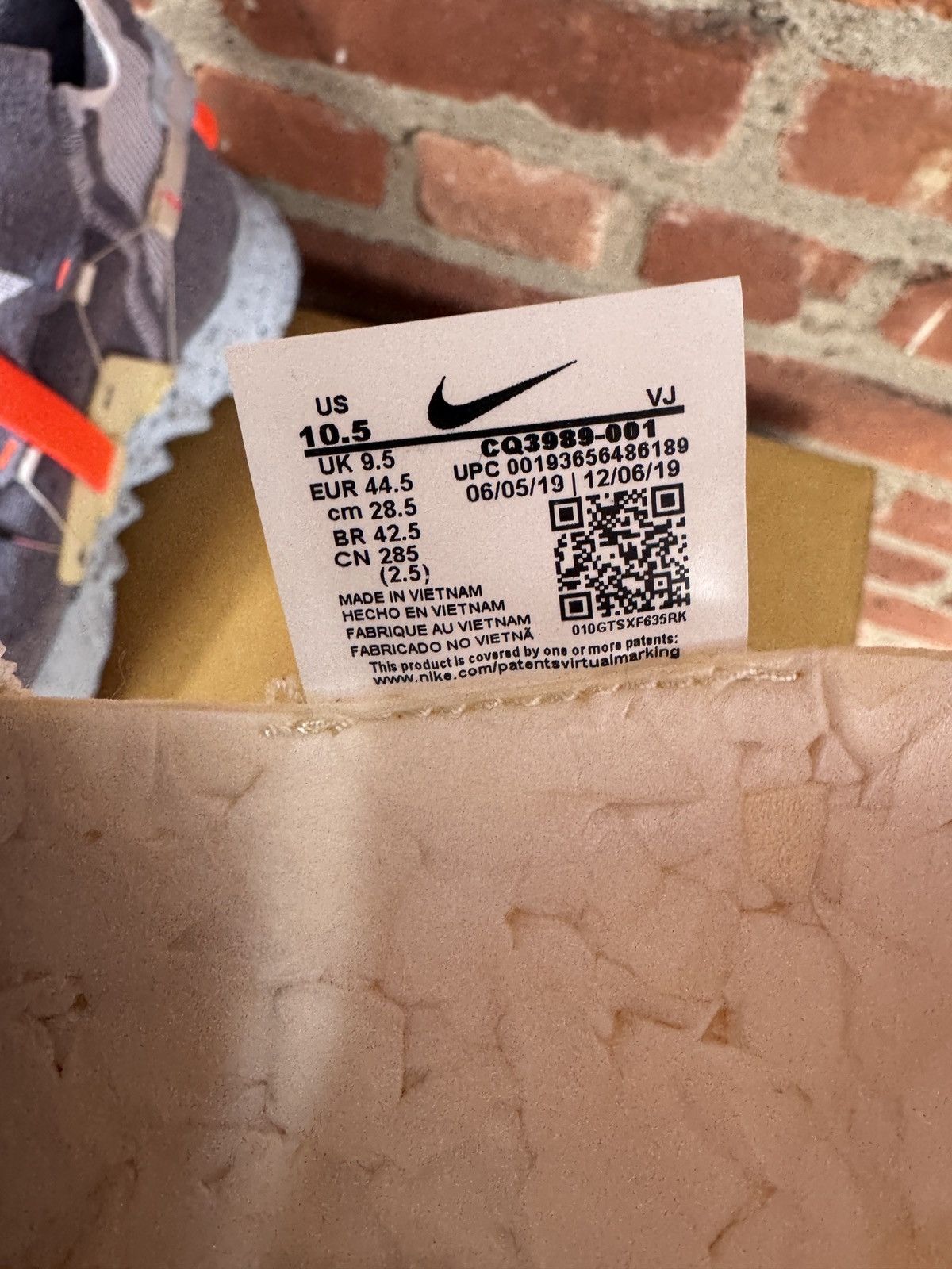 Nike Nike space hippie 03 Size US 10.5 / EU 43-44 - 17 Thumbnail