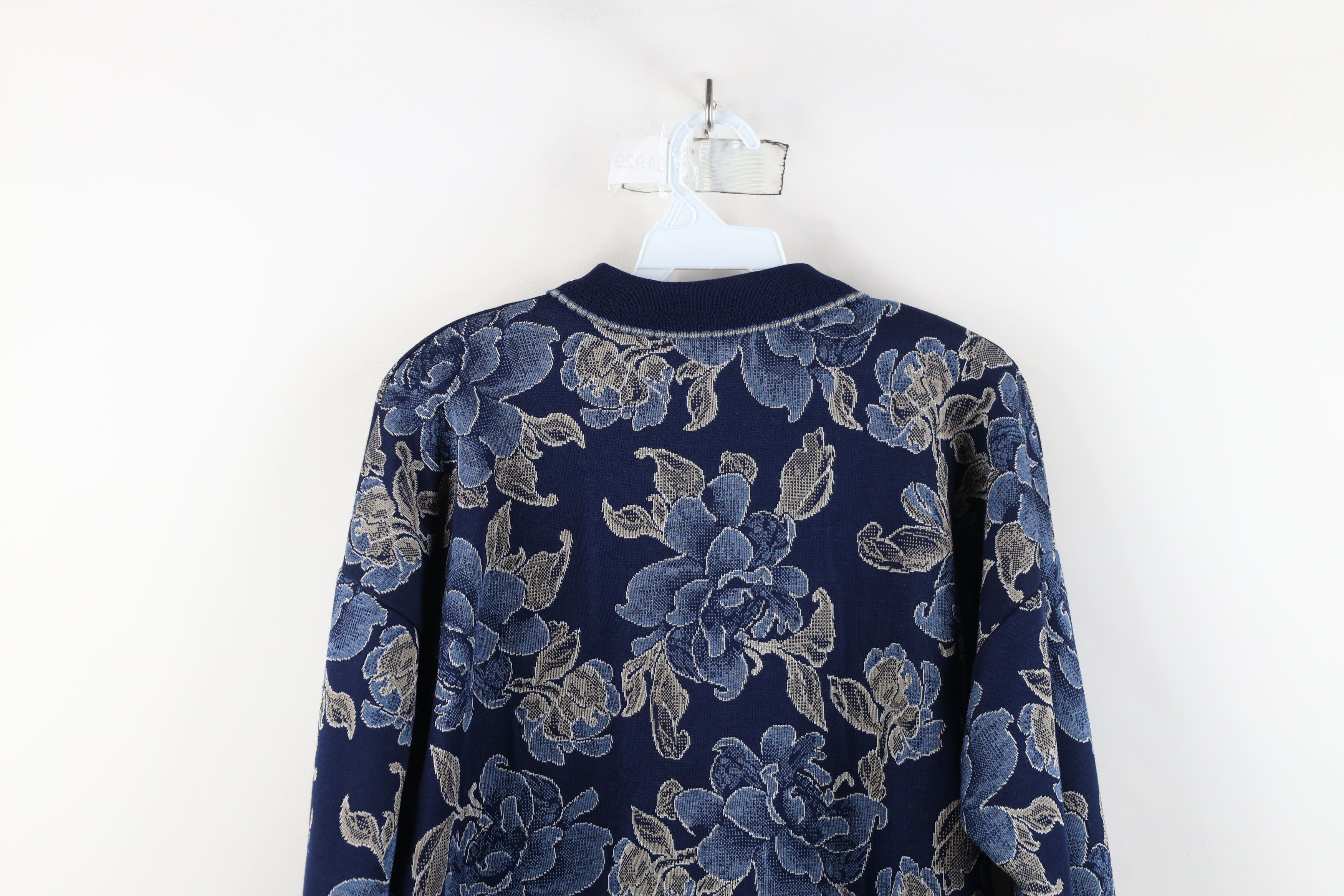 Vintage Vintage 90s Streetwear All Over Print Collared Sweater USA Size M / US 6-8 / IT 42-44 - 9 Thumbnail