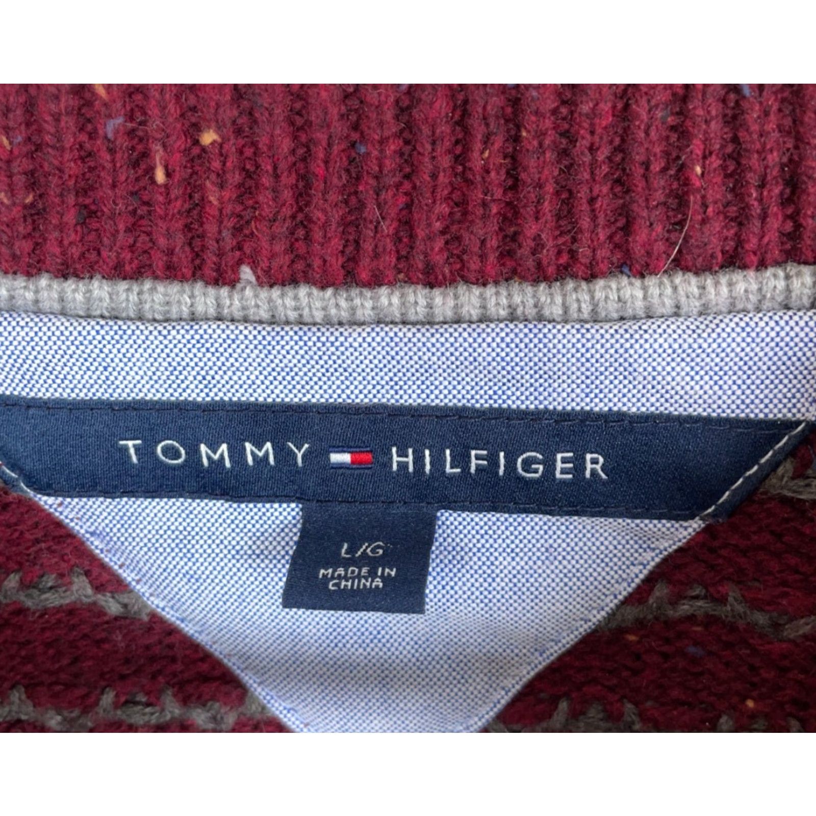 Tommy Hilfiger VINTAGE Tommy Hilfiger Sweater Men's Large Dark Red Birdseye Pattern Wool Blend Chunky Knit Crewneck Size US L / EU 52-54 / 3 - 3 Thumbnail