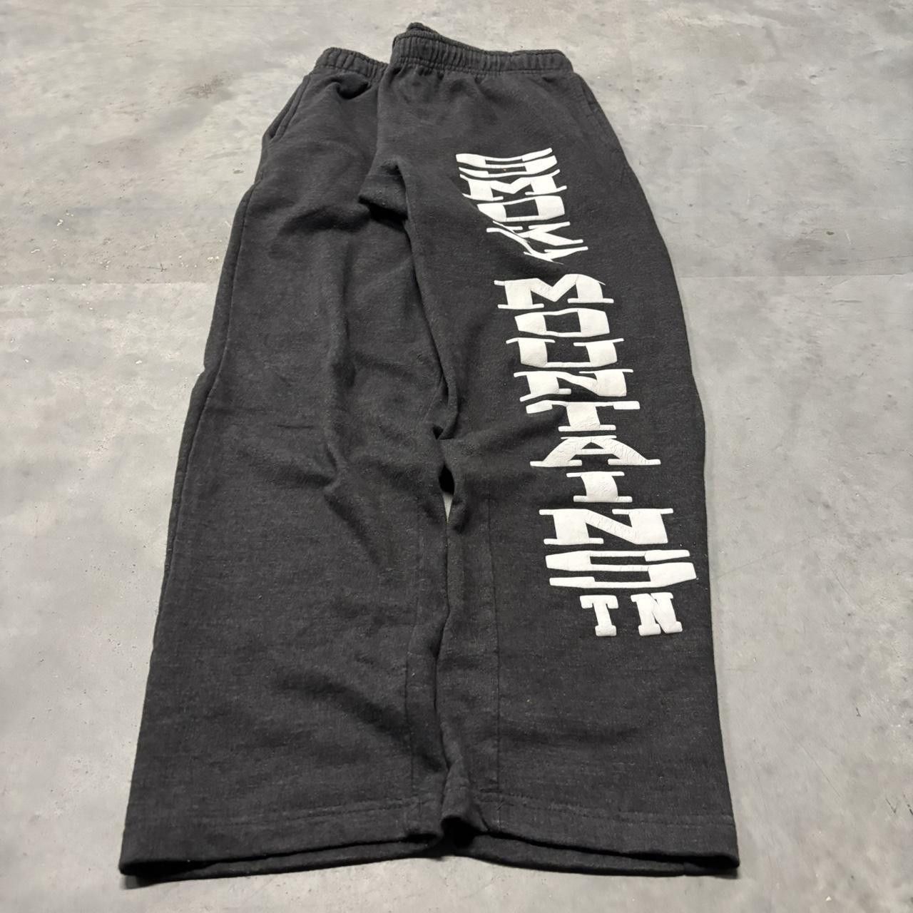 Japanese Brand × Vintage Crazy Vintage Y2K/2000s Grey Smoky Mountain Spellout Essential Sweatpants! Size US 32 / EU 48 - 3 Thumbnail