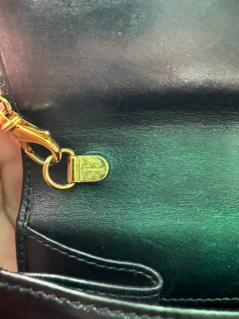 Salvatore Ferragamo Salvatore Ferragamo Logo Leather Gold Chain Bag AQ214732 Size ONE SIZE - 5 Thumbnail