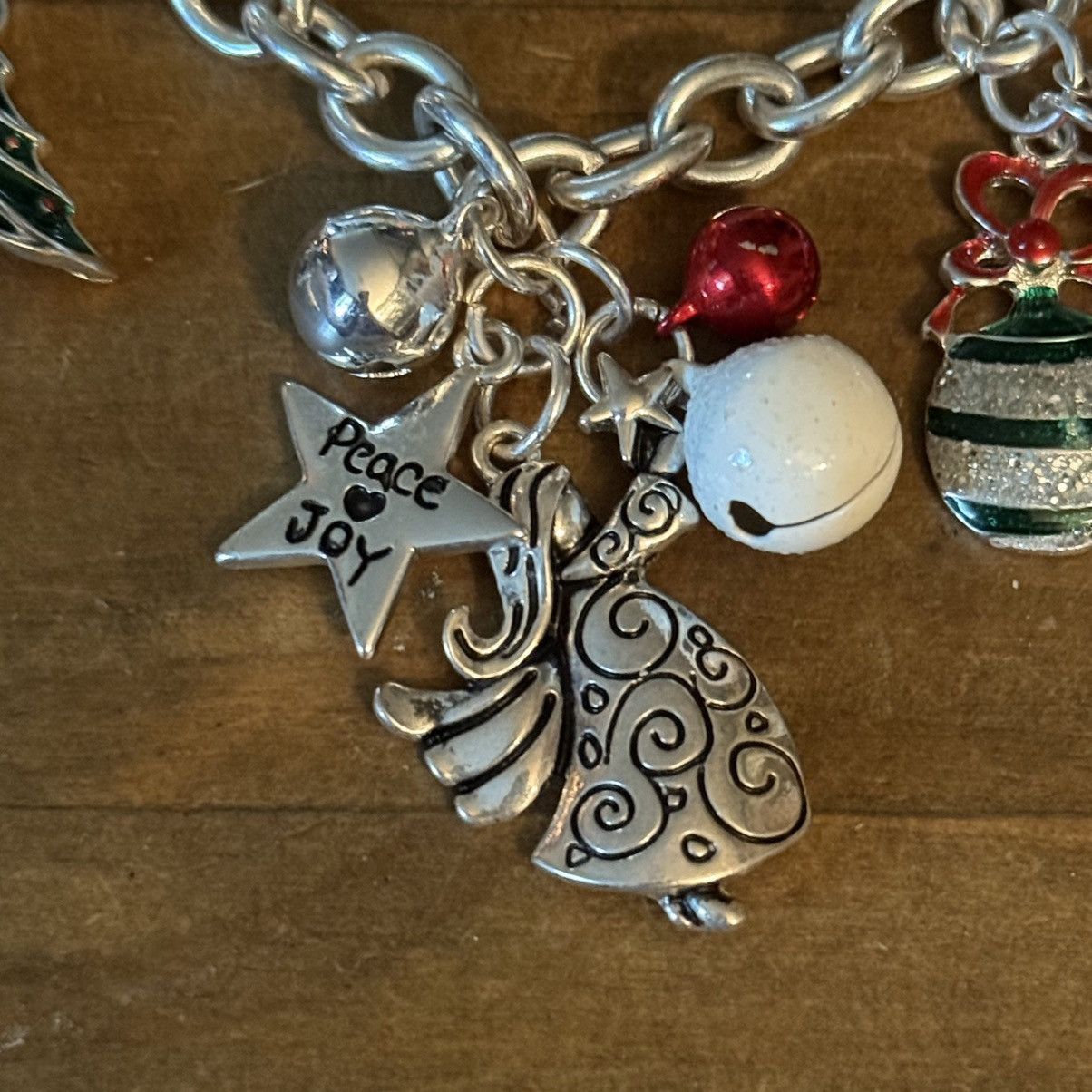 Other Silver tone Christmas charm necklace Size ONE SIZE - 3 Thumbnail