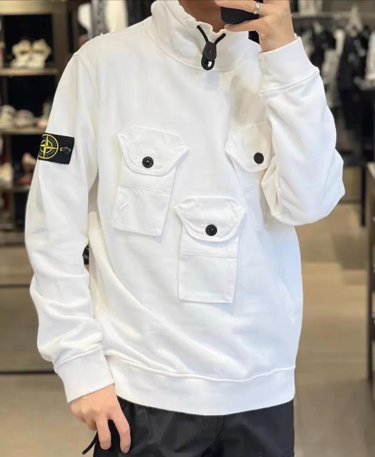Stone Island Stone Island Three Pocket Fleece Sweatshirt Size US L / EU 52-54 / 3 - 2 Thumbnail