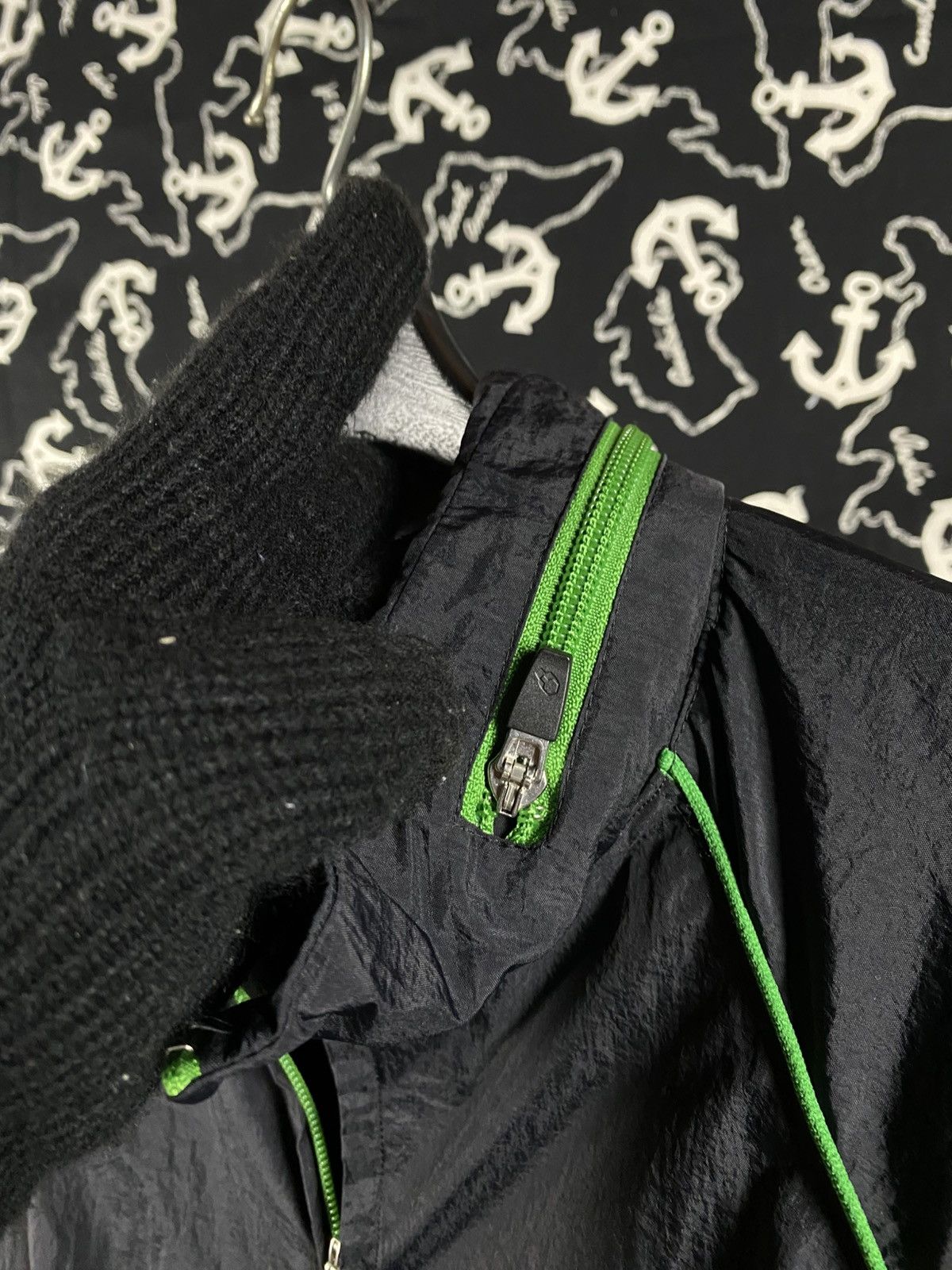 Japanese Brand Vintage Mackdaddy Nylon Windbreaker Black Green Piping Size US L / EU 52-54 / 3 - 8 Thumbnail
