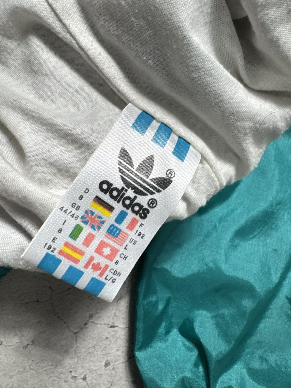 Adidas Adidas Vintage 90’s Nylon Light Full Zip Jacket Size L Size US L / EU 52-54 / 3 - 8 Thumbnail
