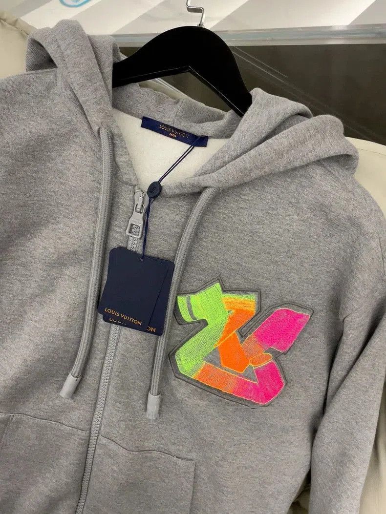 Louis Vuitton Gray Casual Zip Hoodie with Logo Patch . Size US M / EU 48-50 / 2 - 3 Thumbnail