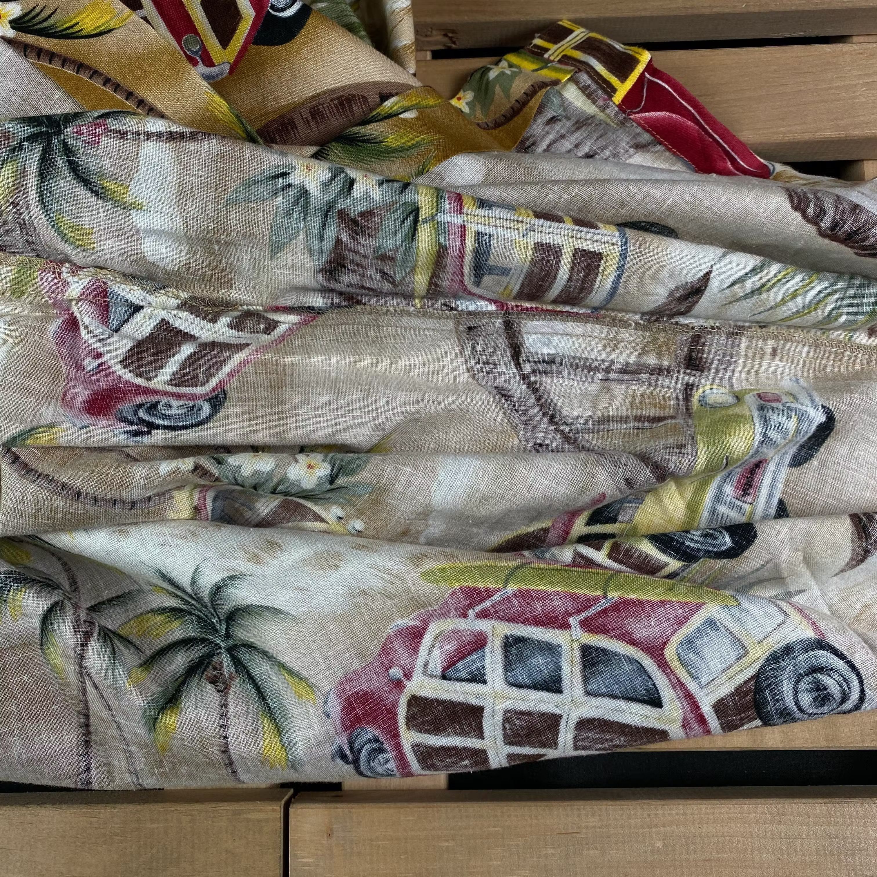 Vintage Mens Hawaiian Crazy Shirt Size L Size US L / EU 52-54 / 3 - 7 Thumbnail