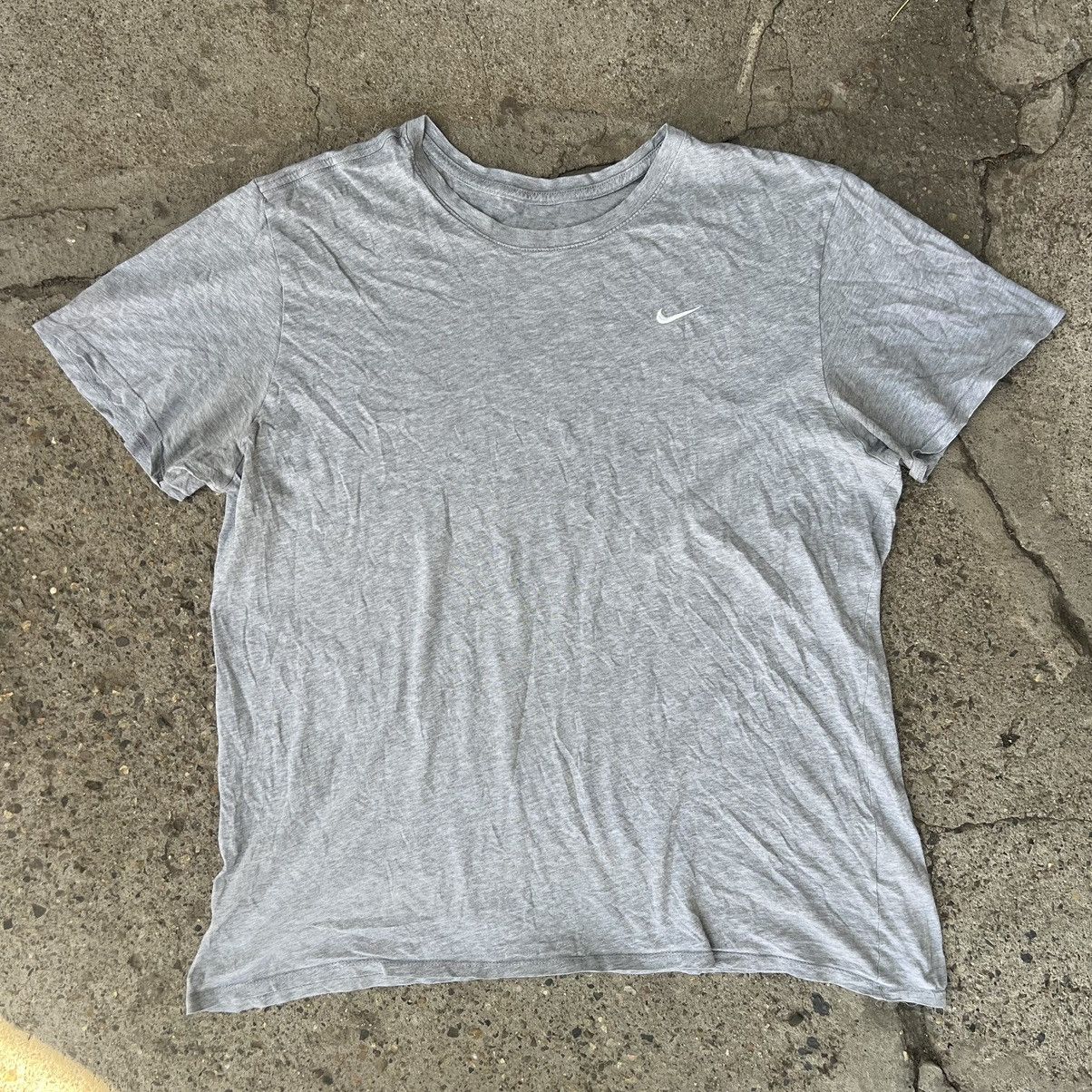Nike × Vintage 1990’s Vintage Nike Faded T Shirt Nike Tee Size US XL / EU 56 / 4 - 1 Thumbnail