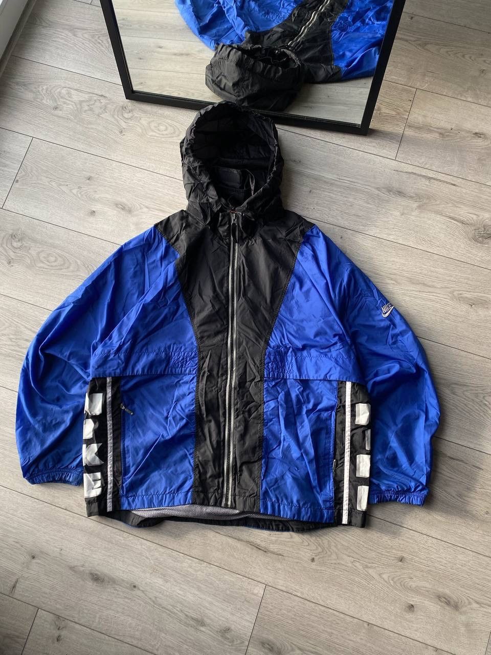 Nike Vintage Nike Swoosh Nylon Zip-up Jacket L Y2K Size US L / EU 52-54 / 3 - 6 Thumbnail
