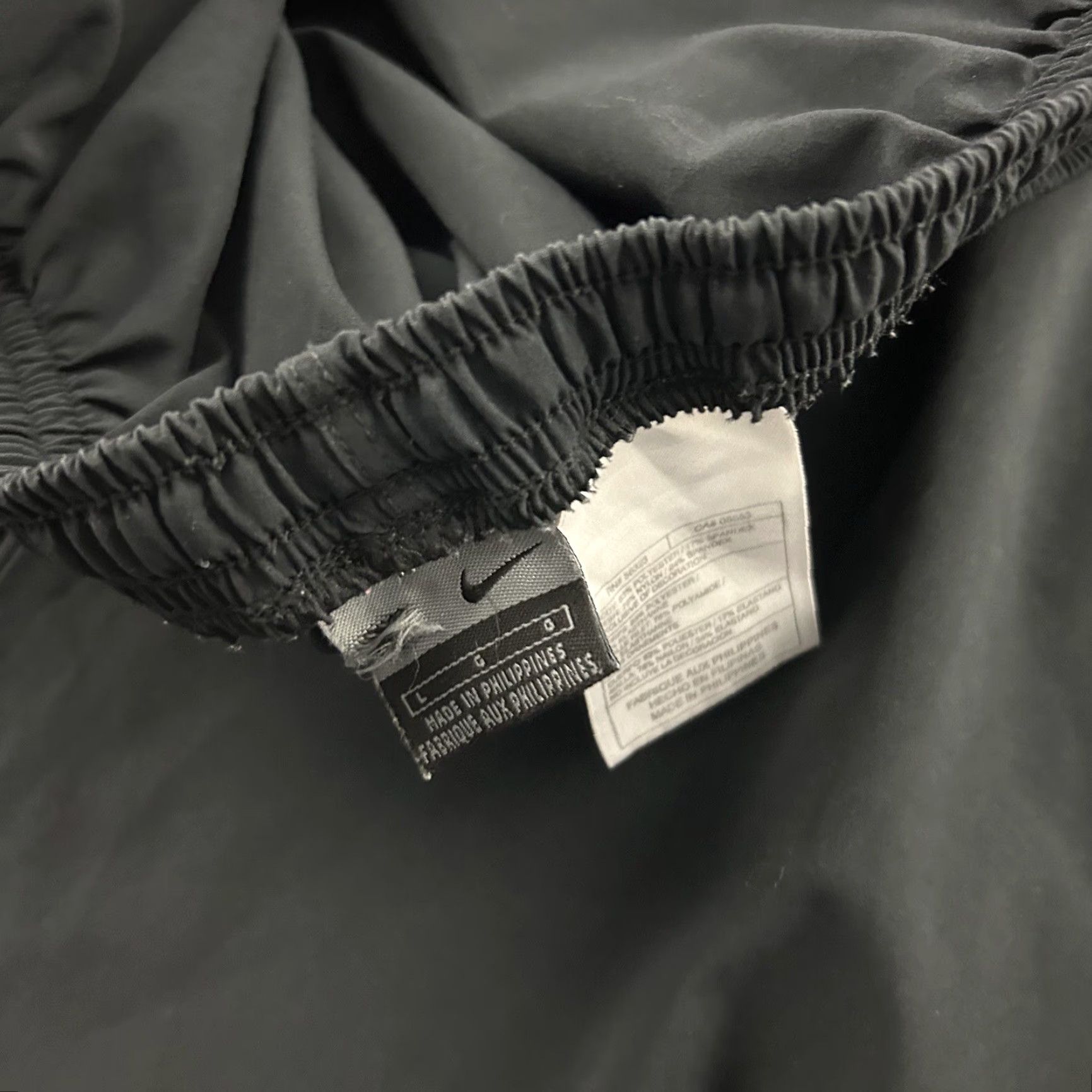 Nike Vintage Nike Track Pants Baggy Black with Pockets Men's Large L Zip Closure Pants Size US 33 - 4 Thumbnail
