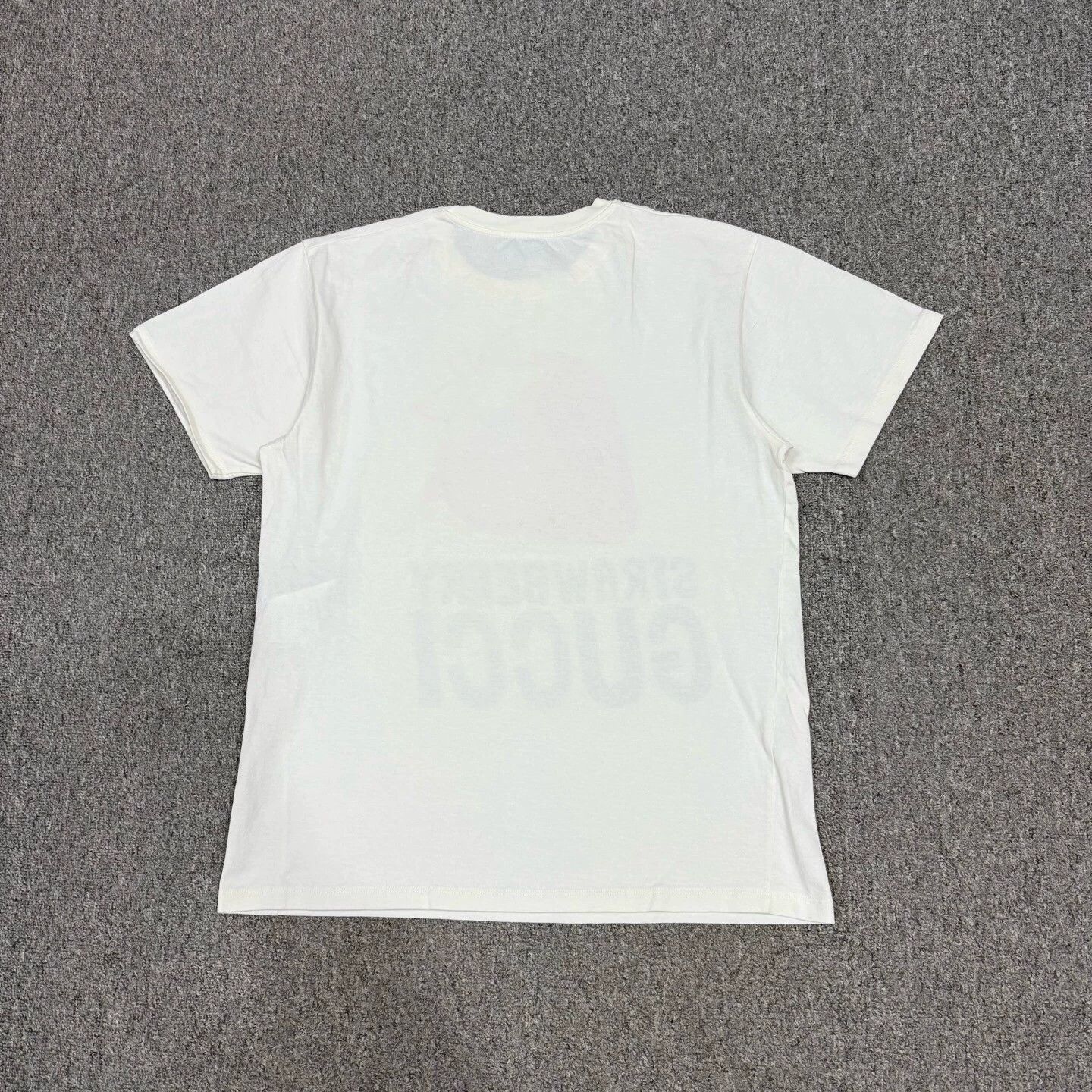 Gucci Gucci Strawberry Print SS Tee S 99 New Size S / US 4 / IT 40 - 2 Thumbnail