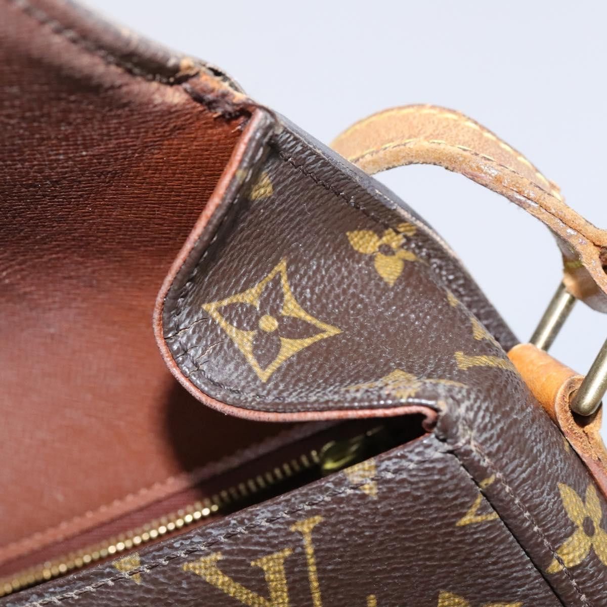 Louis Vuitton LOUIS VUITTON Monogram Saint Cloud GM Shoulder Bag M51242 Size ONE SIZE - 10 Thumbnail