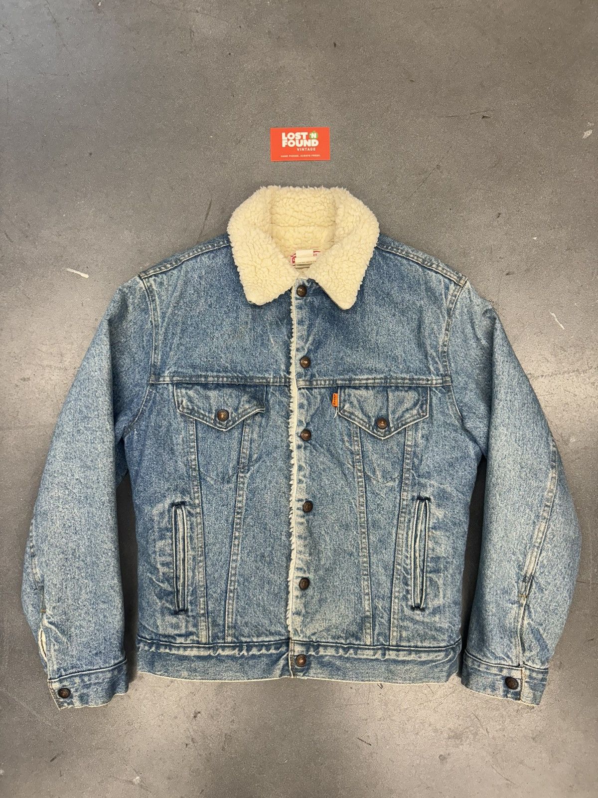 Vintage Levi’s hotsell lined denim jacket. Size 48