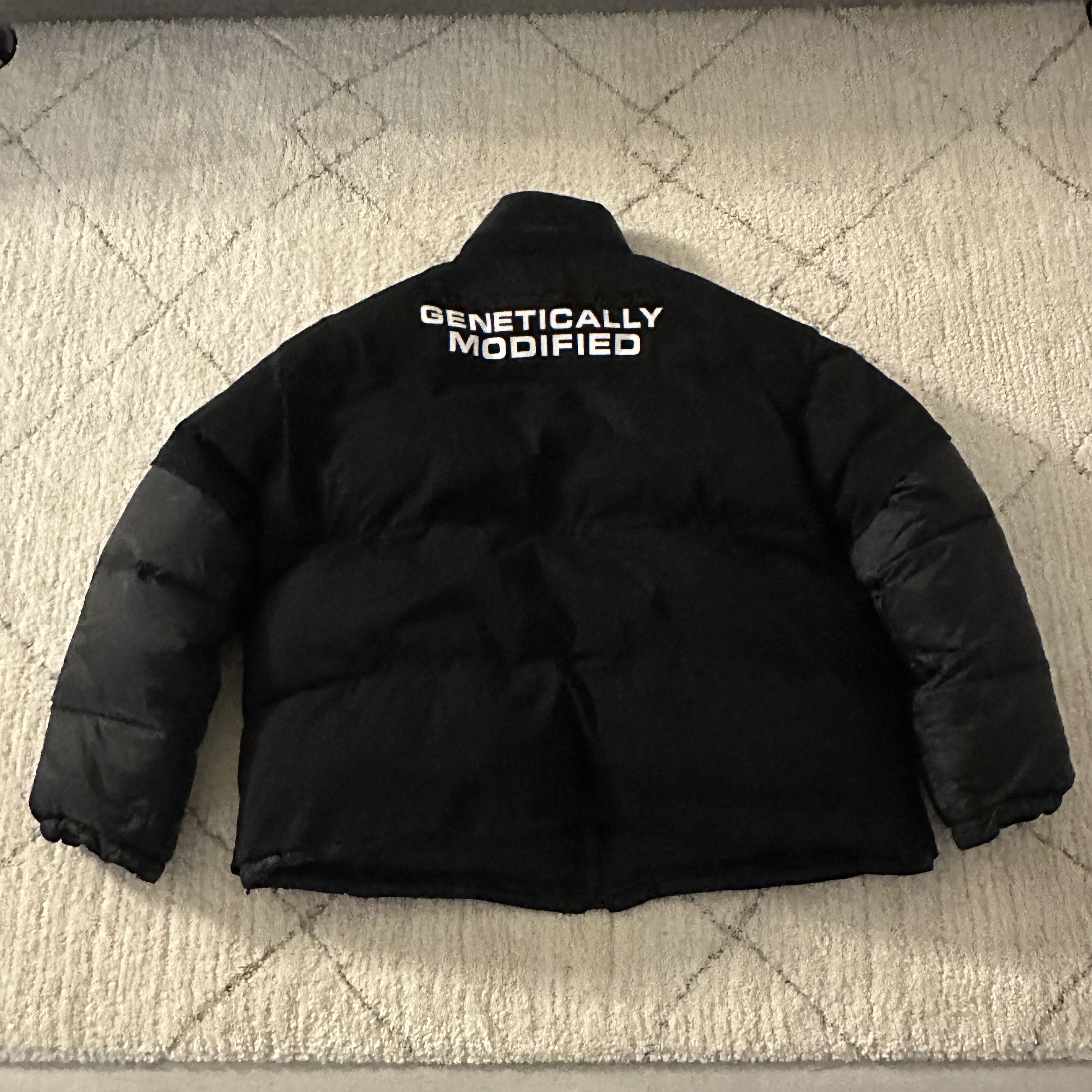 Vetements Vetements FW17 Genetically Modified Puffer Size US XS / EU 42 / 0 - 2 Thumbnail