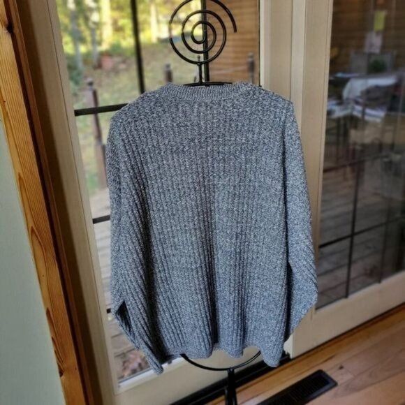 Bill Blass Bill Blass 3 Button Crew Neck Knit Wool Long Sleeve Pullover Size US XXL / EU 58 / 5 - 3 Thumbnail