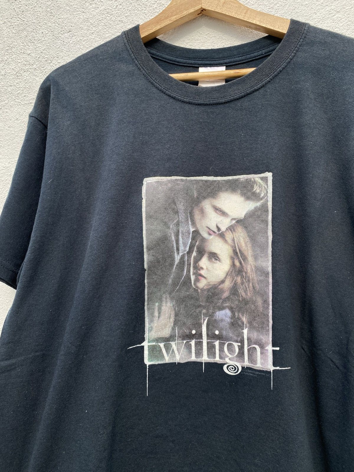 Vintage Vintage Twillight © 2009 Edward & Bella Size US L / EU 52-54 / 3 - 1 Thumbnail