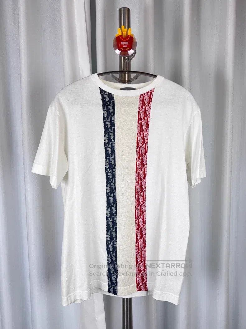 Dior Dior Red, white, blue, old flowers, printed short sleeves Size US XS / EU 42 / 0 - 1 Thumbnail